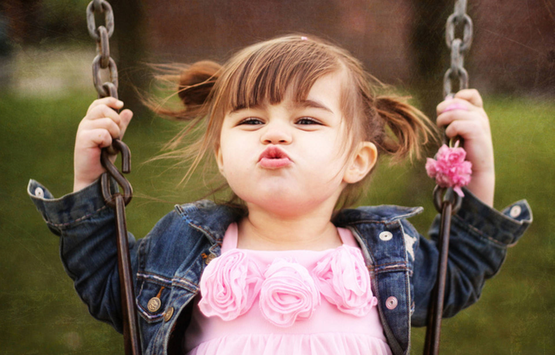 Pouting Lips Cute Baby Girl Wallpaper