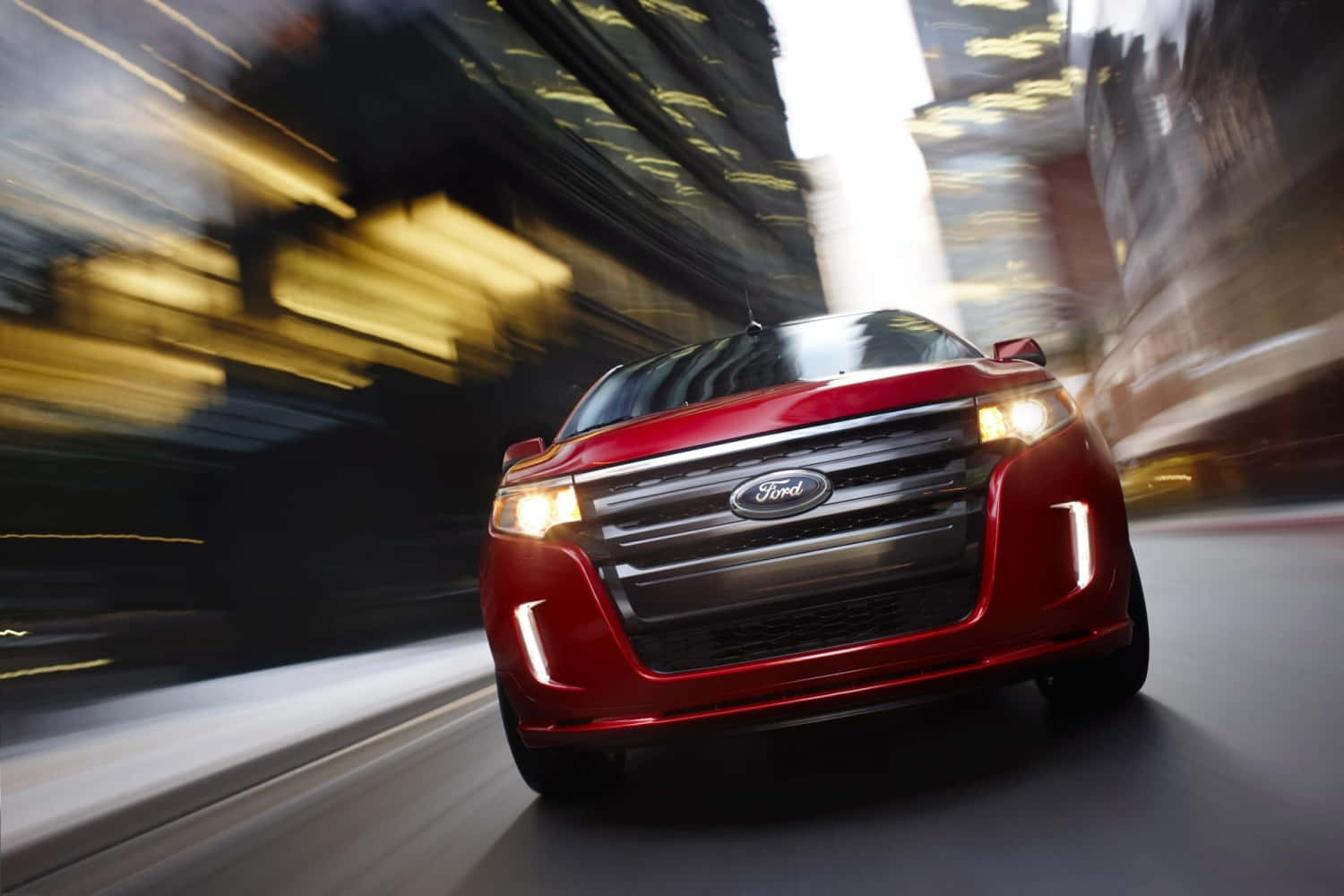 Powerful And Elegant Ford Edge In Action Wallpaper