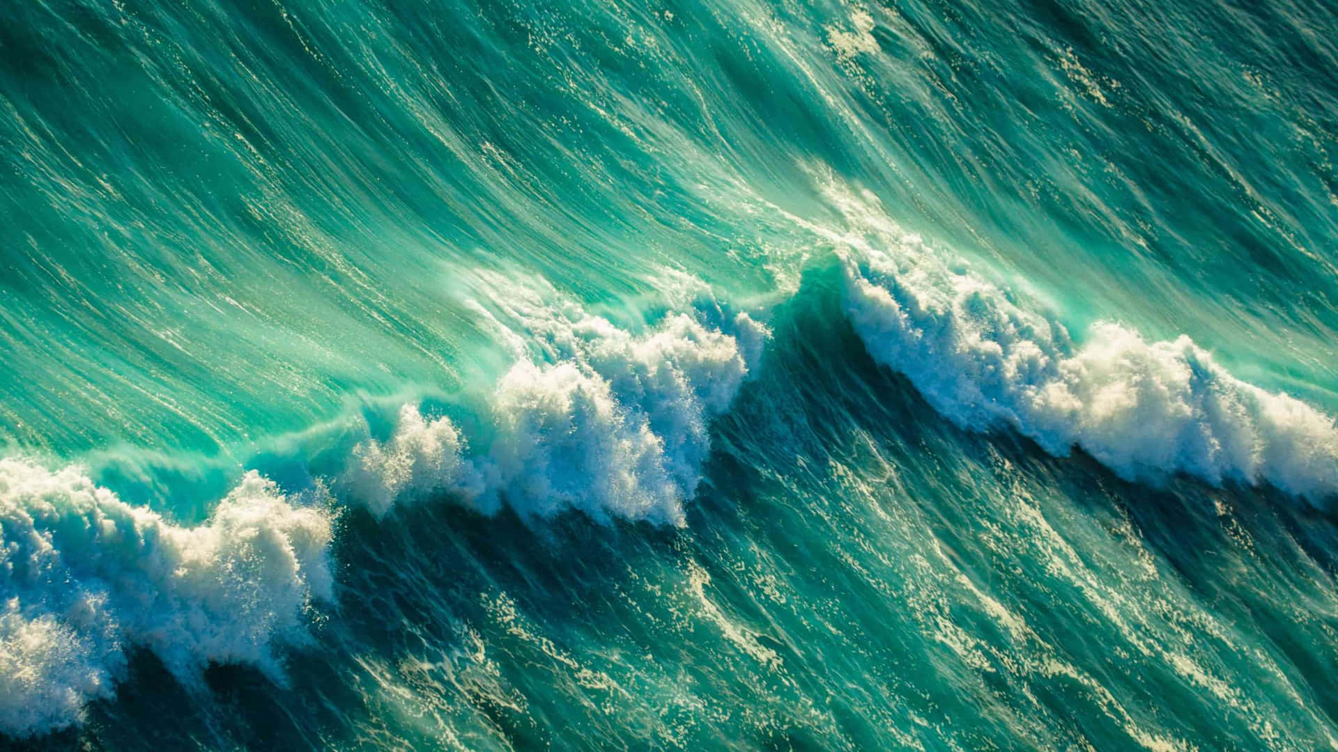 Powerful Tsunami Waves Crash Ashore Wallpaper