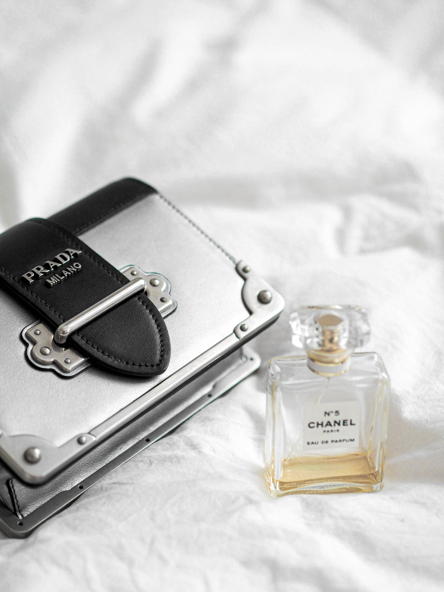 Bolsa Prada Chanel Perfume Papel de Parede