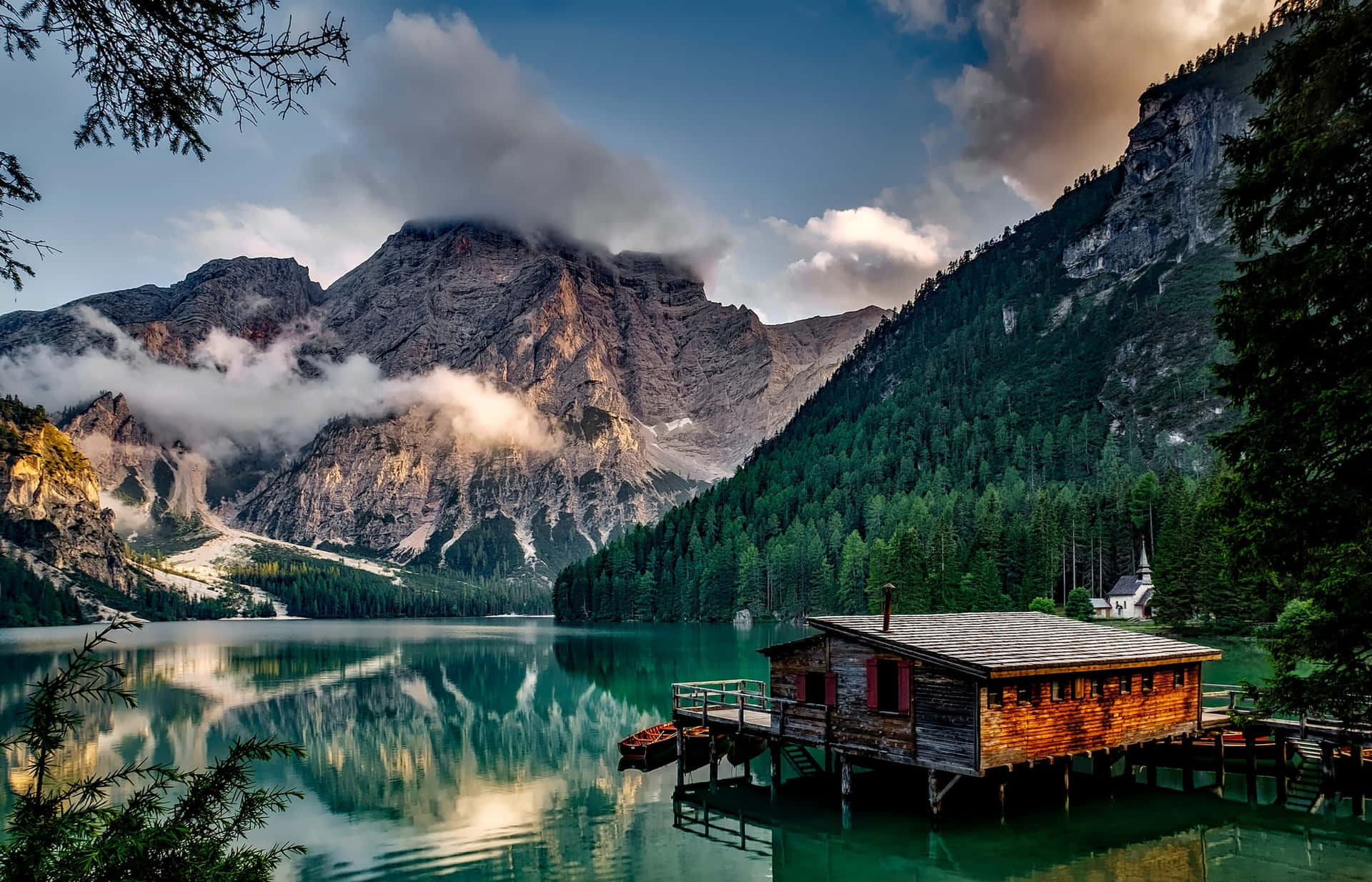 Pragser Wildsee Lake Mountain Landscape Wallpaper