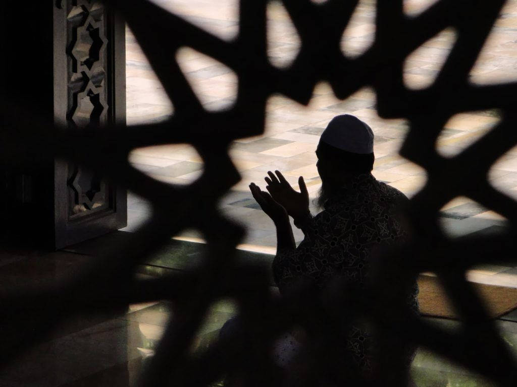 Prayer Islamic Through Window Wallpaper