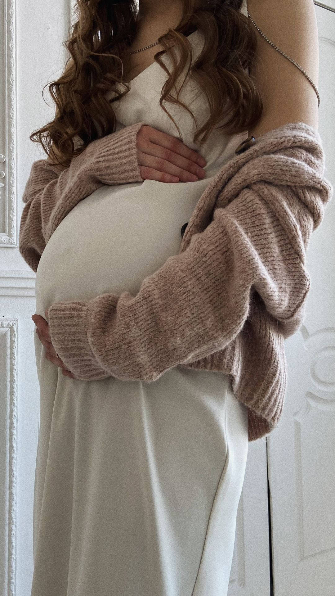 Pregnancy White Dress Wallpaper