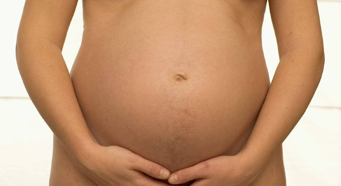 Schwangerebauch, Weißer Hintergrund, Mutter Wallpaper