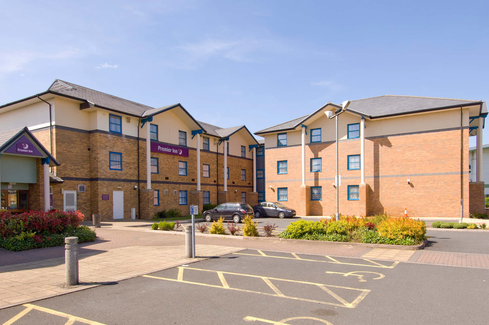 Hotel Premier Inn Wolverhampton Wallpaper