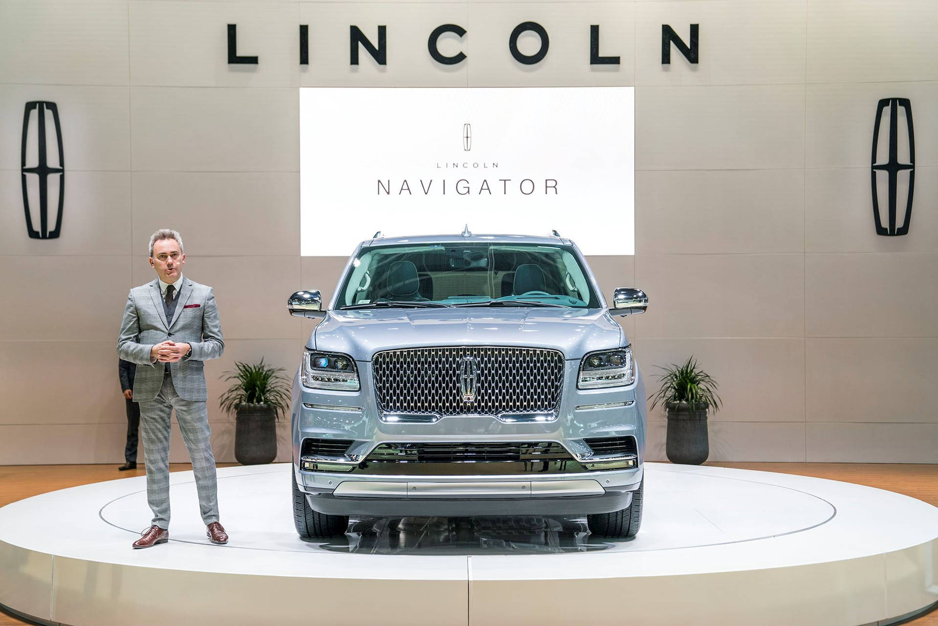 Premium Blå Finish Lincoln Car Navigator Map Tapet Wallpaper