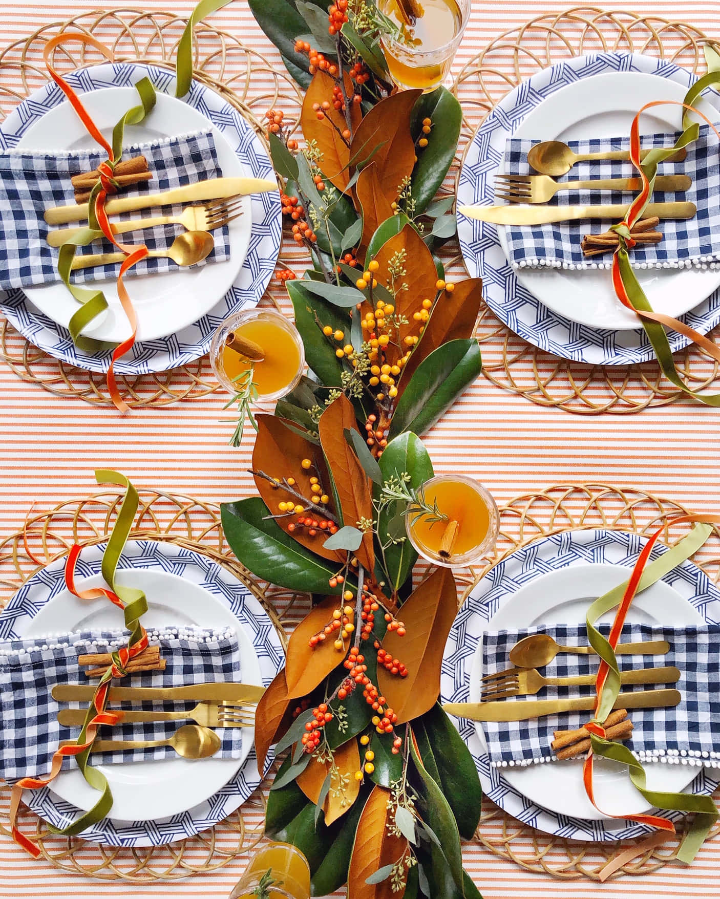 Preppy Thanksgiving Table Setting Wallpaper