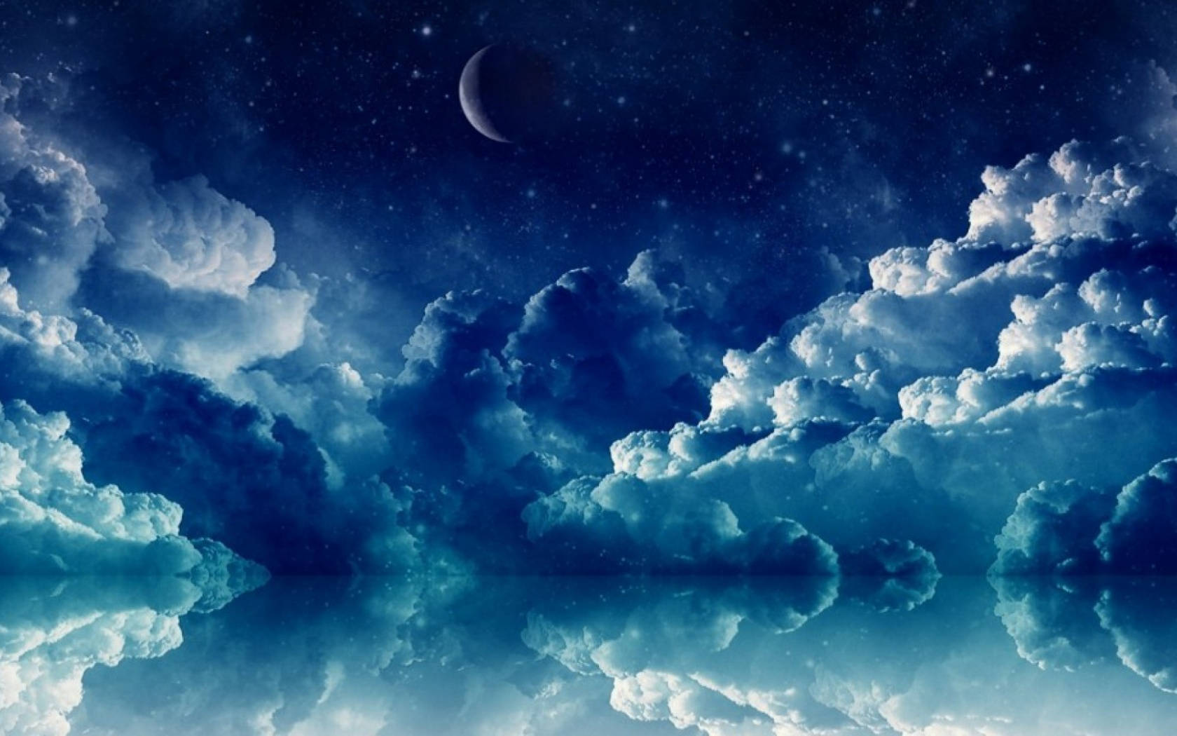 Pretty Blue Cloudy Night Sky Wallpaper