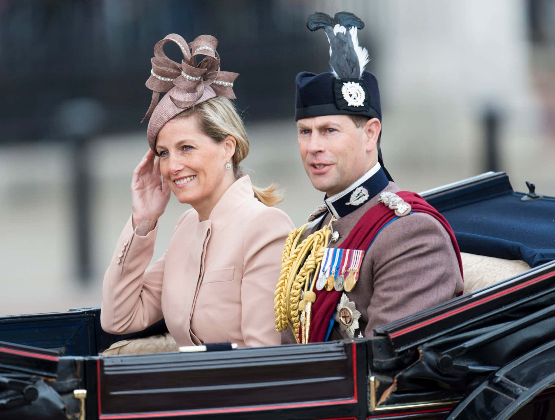 Prince Edward And Sophie In Royal Car Wallpaper