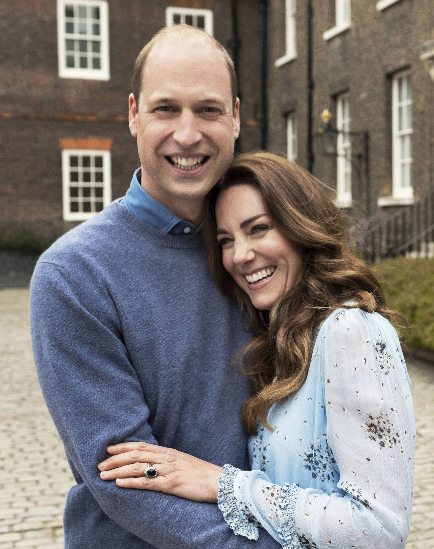 Prince William And Kate Embracing Wallpaper