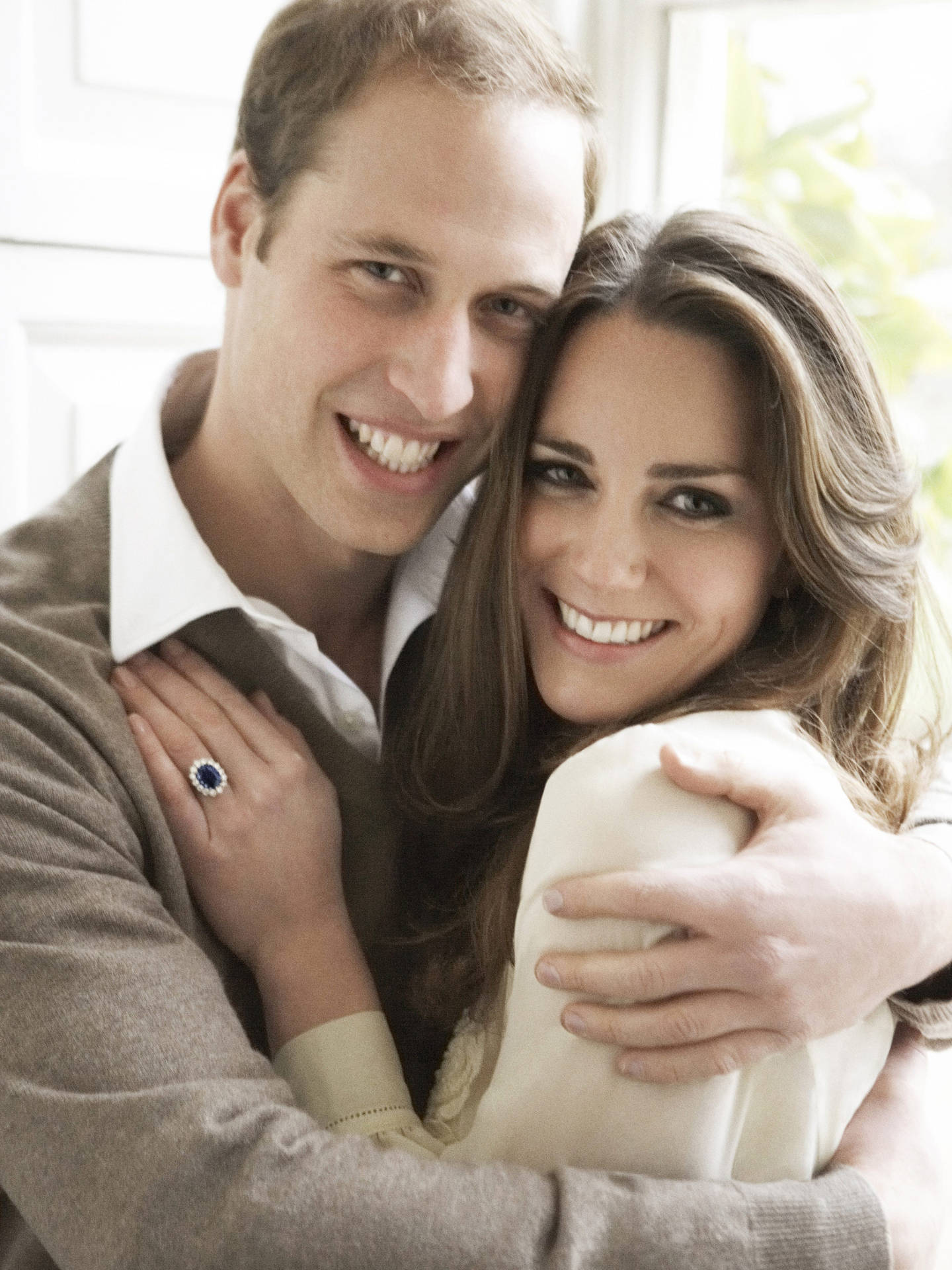 Prince William Hugging Kate Middleton Wallpaper
