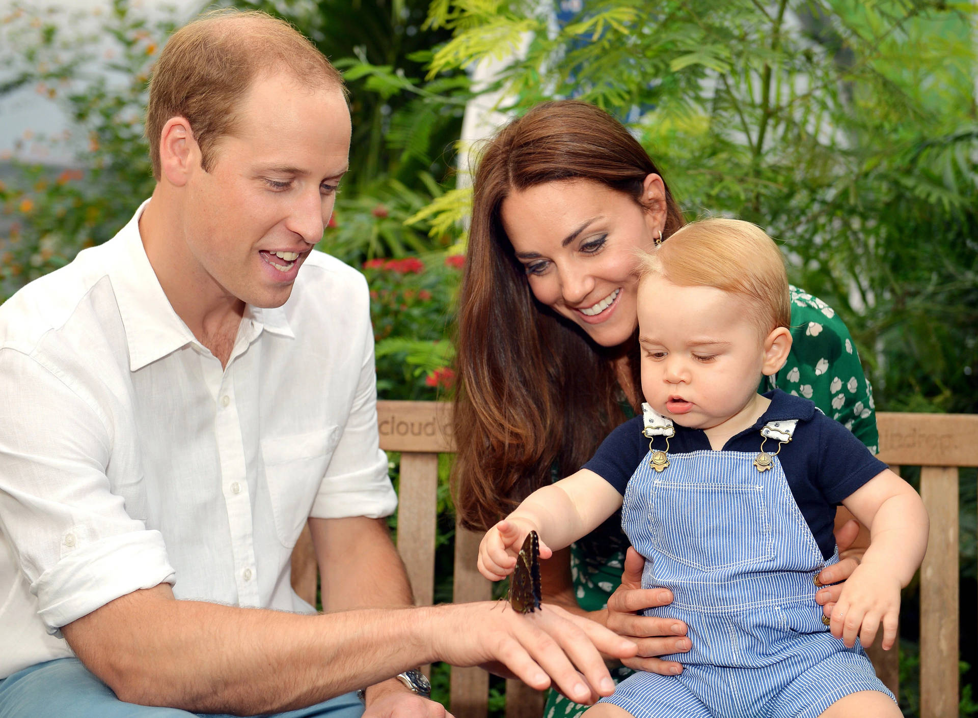 Prince William With Wife And Son Wallpaper