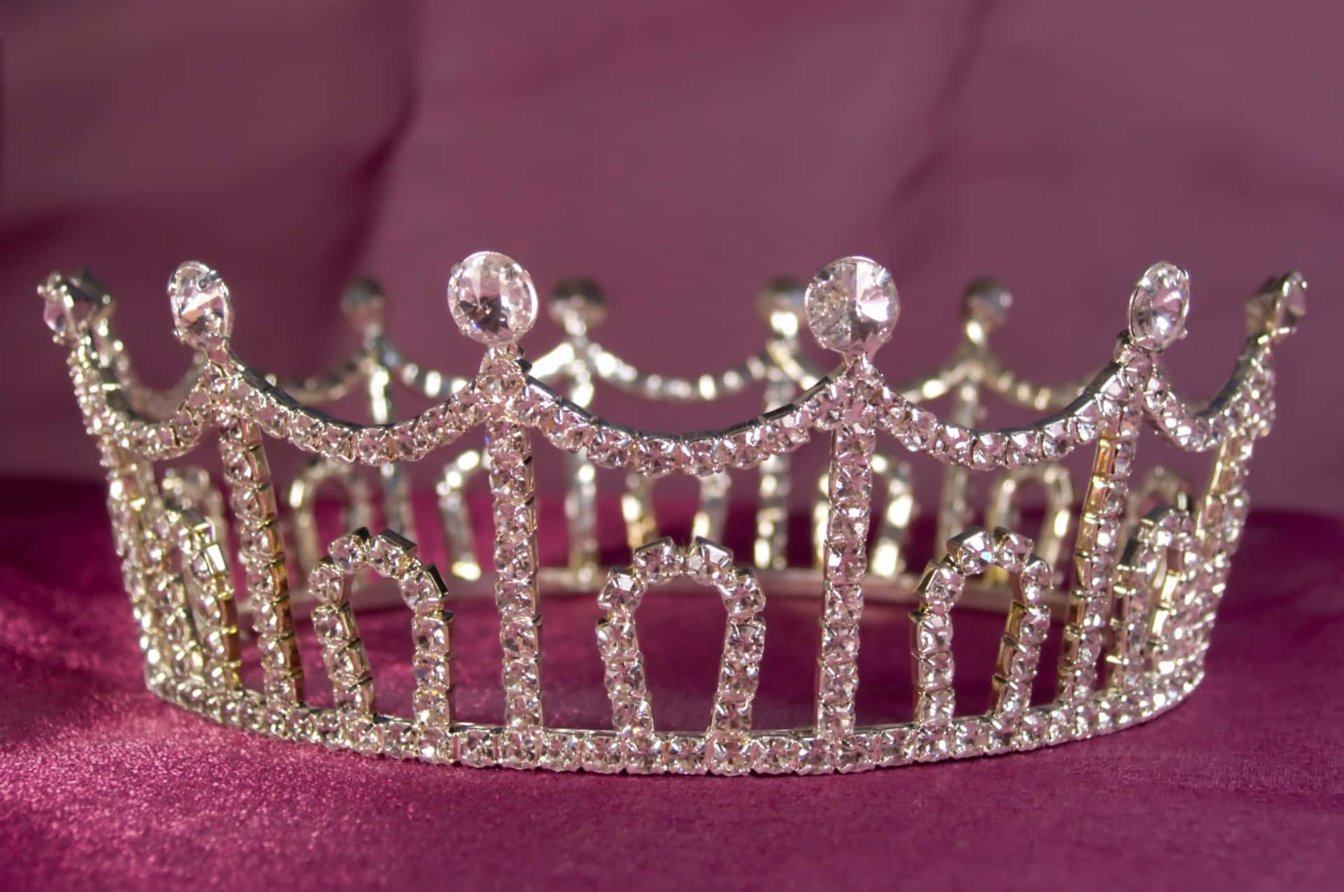 A Shimmering Princess Crown Wallpaper