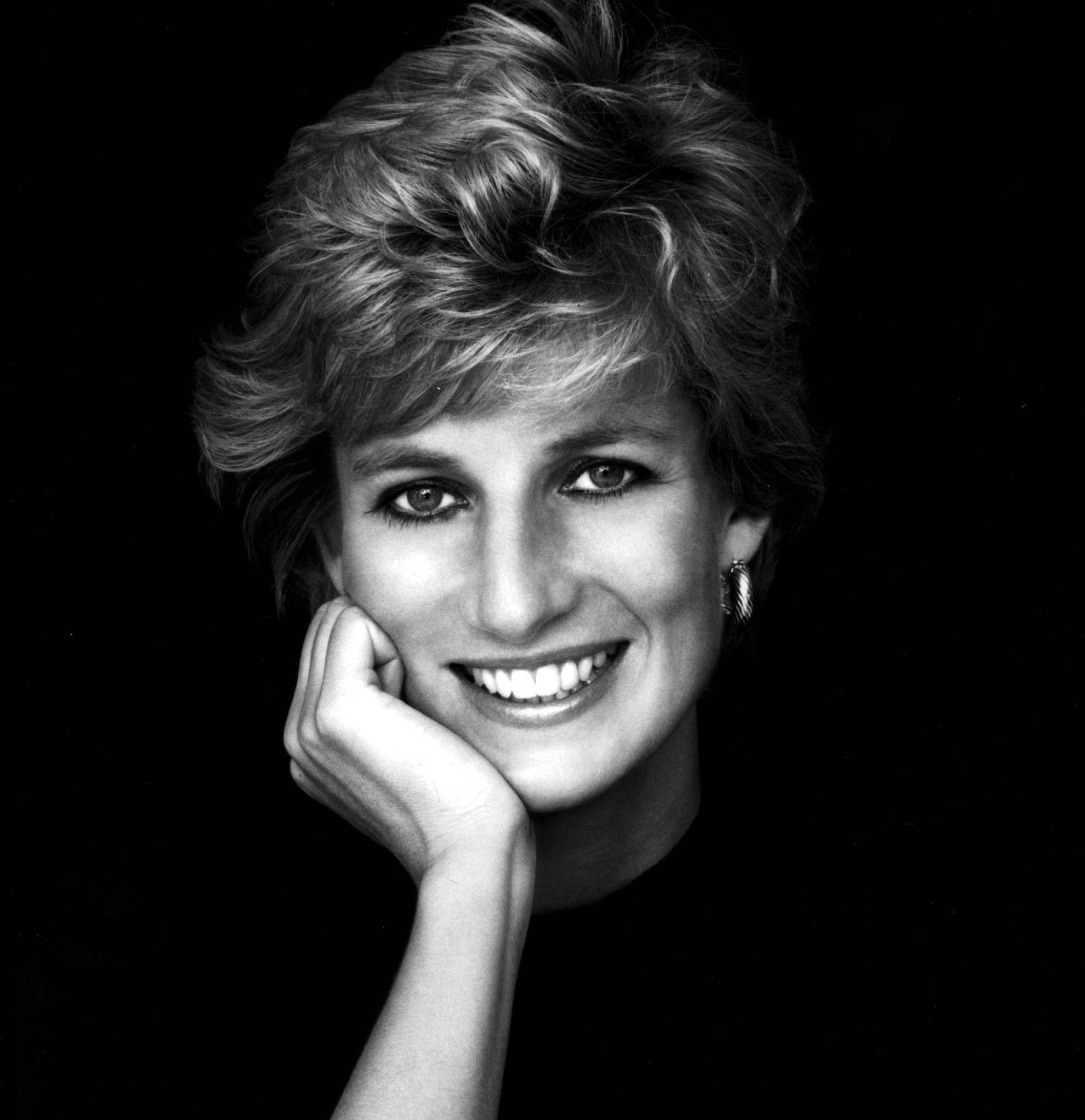 Princess Diana Black & White Portrait Wallpaper