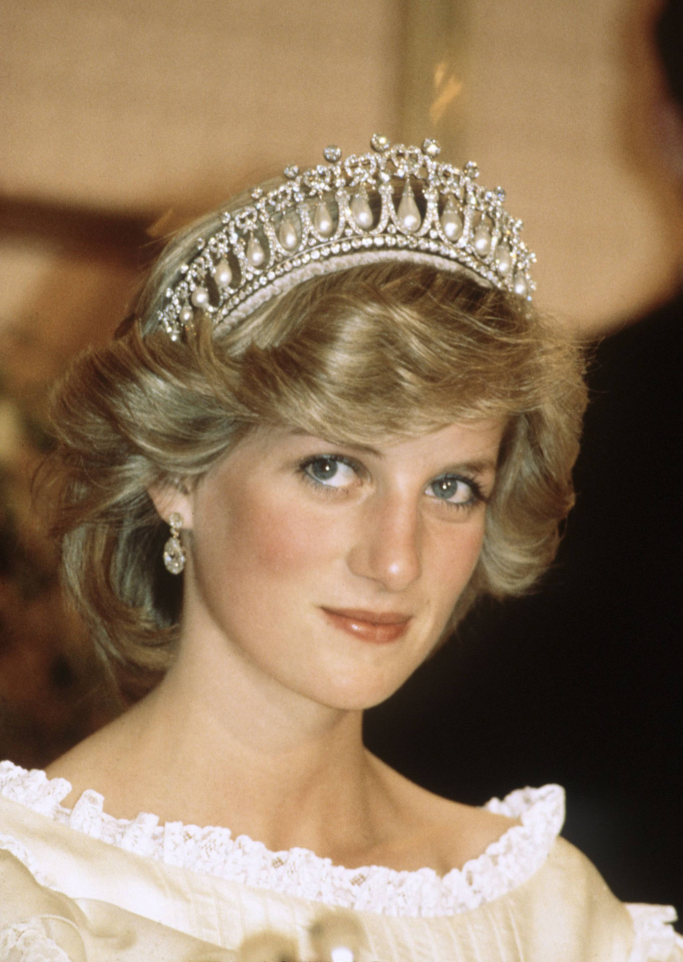 Tiarade Lazo Amante De La Princesa Diana Fondo de pantalla