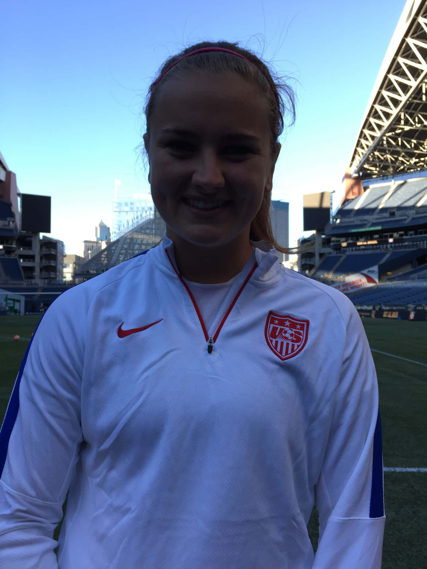 Pro Soccer Player Lindsey Horan Mid-action Wallpaper