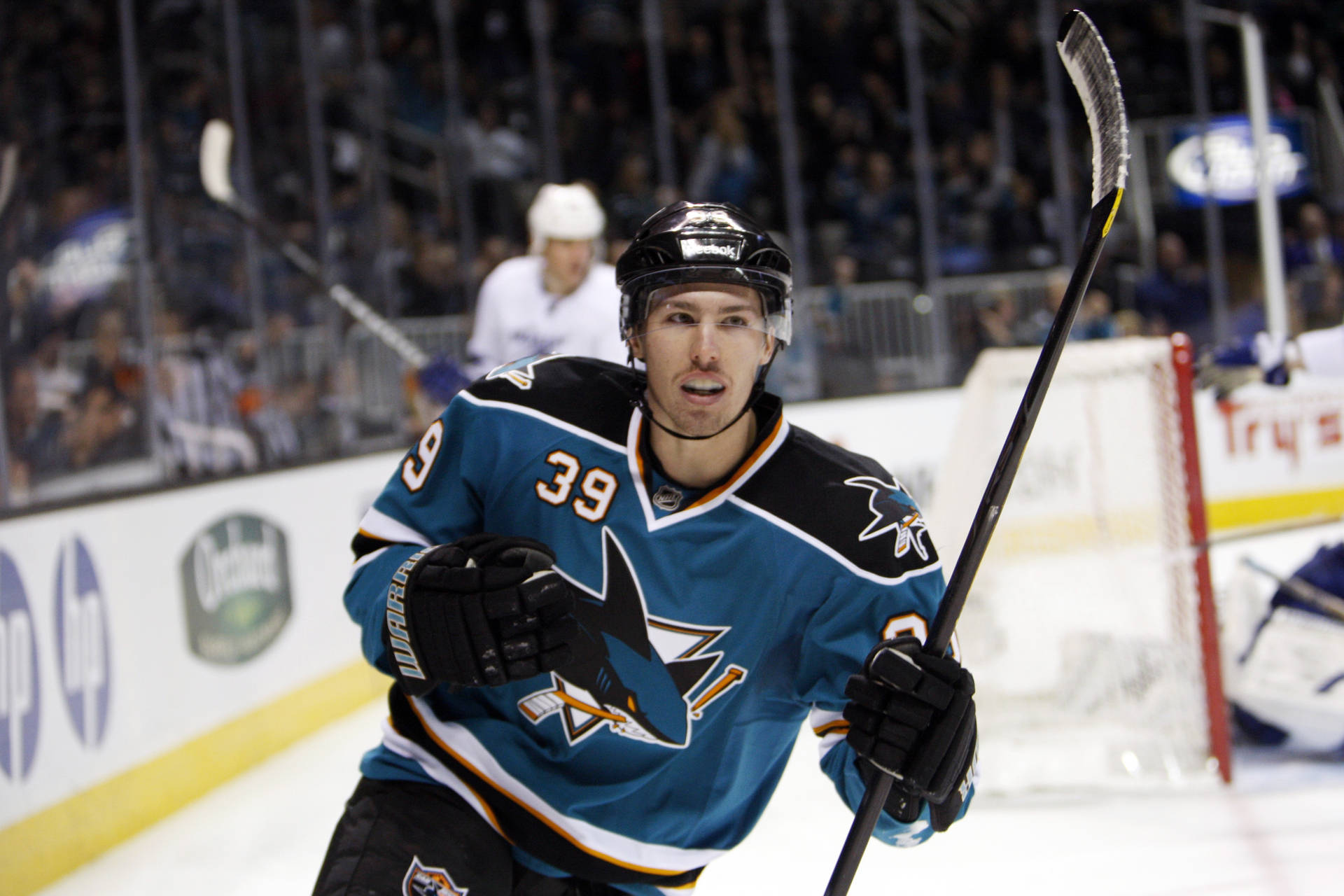Professional Ice Hockey Center Logan Couture Wallpaper