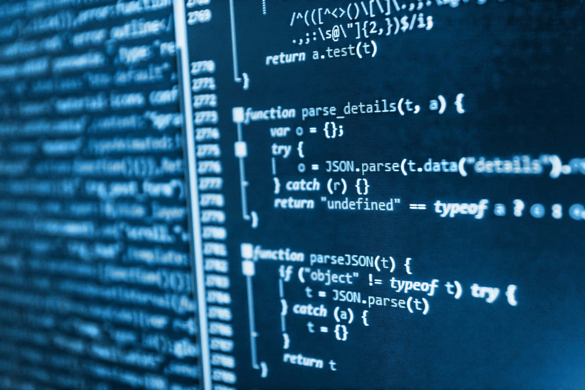 Einprogrammierer Arbeitet An Einem Komplexen Code.