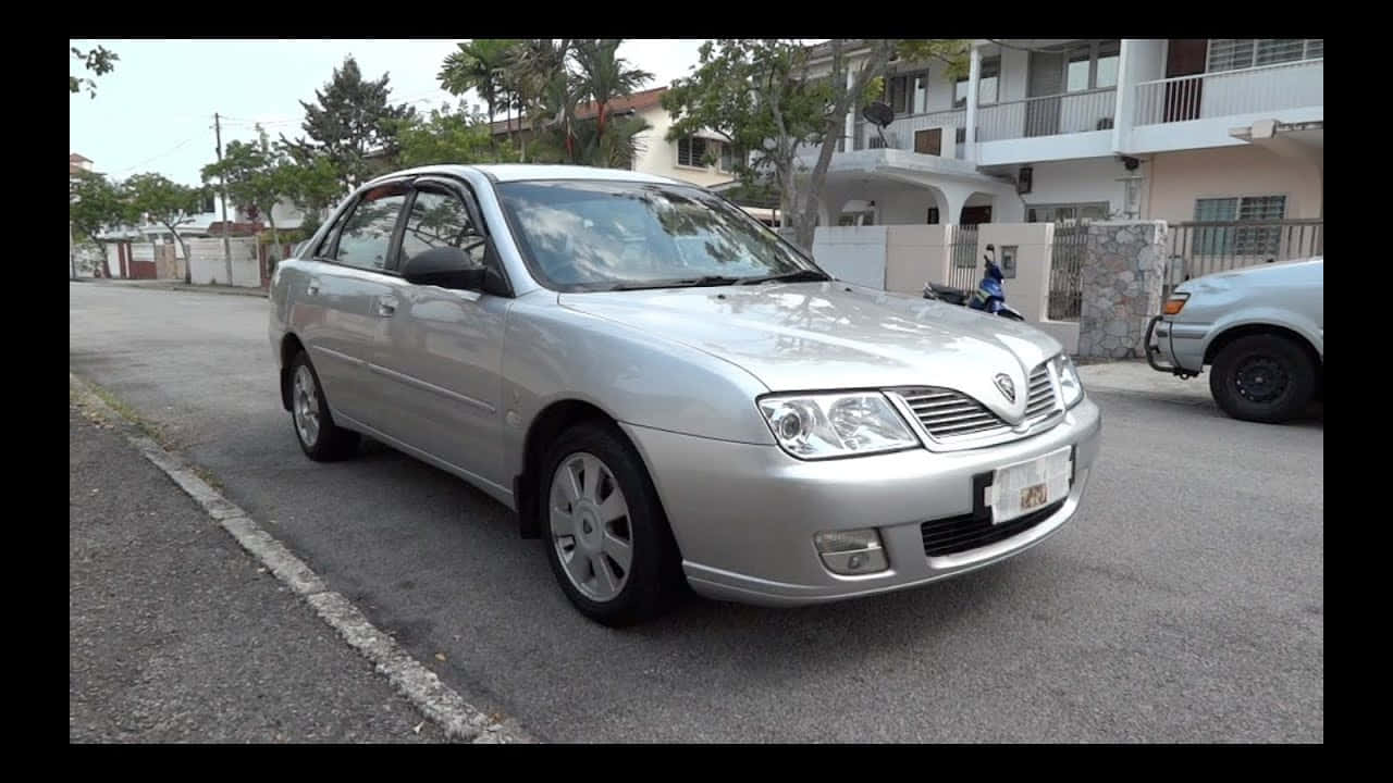 Proton Waja Sedan Perak Diparkir Di Luar Ruangan Wallpaper