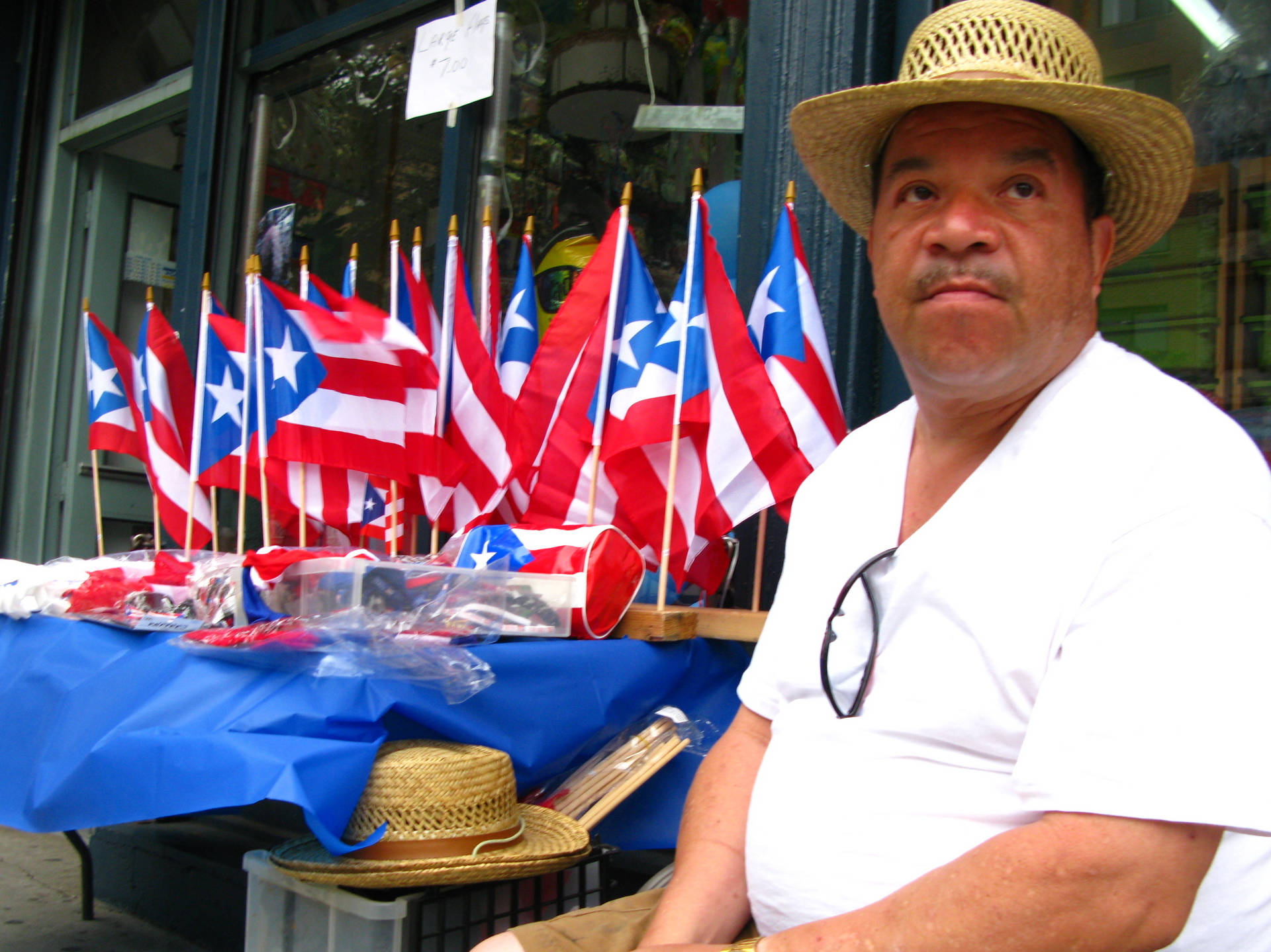 Puerto Rican Flag Vendor Wallpaper