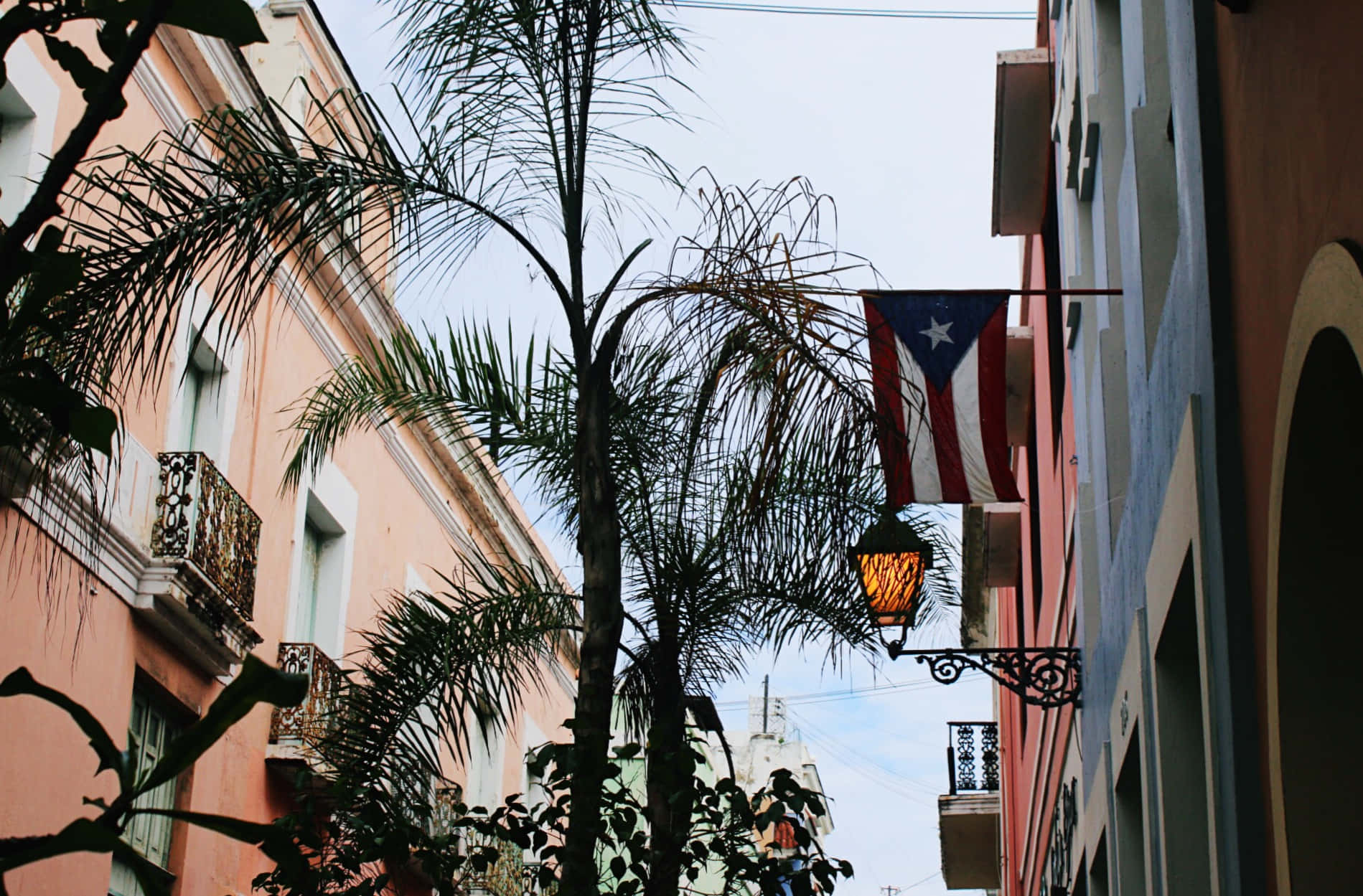 Puerto Rico Straatbeeld Met Vlag Achtergrond