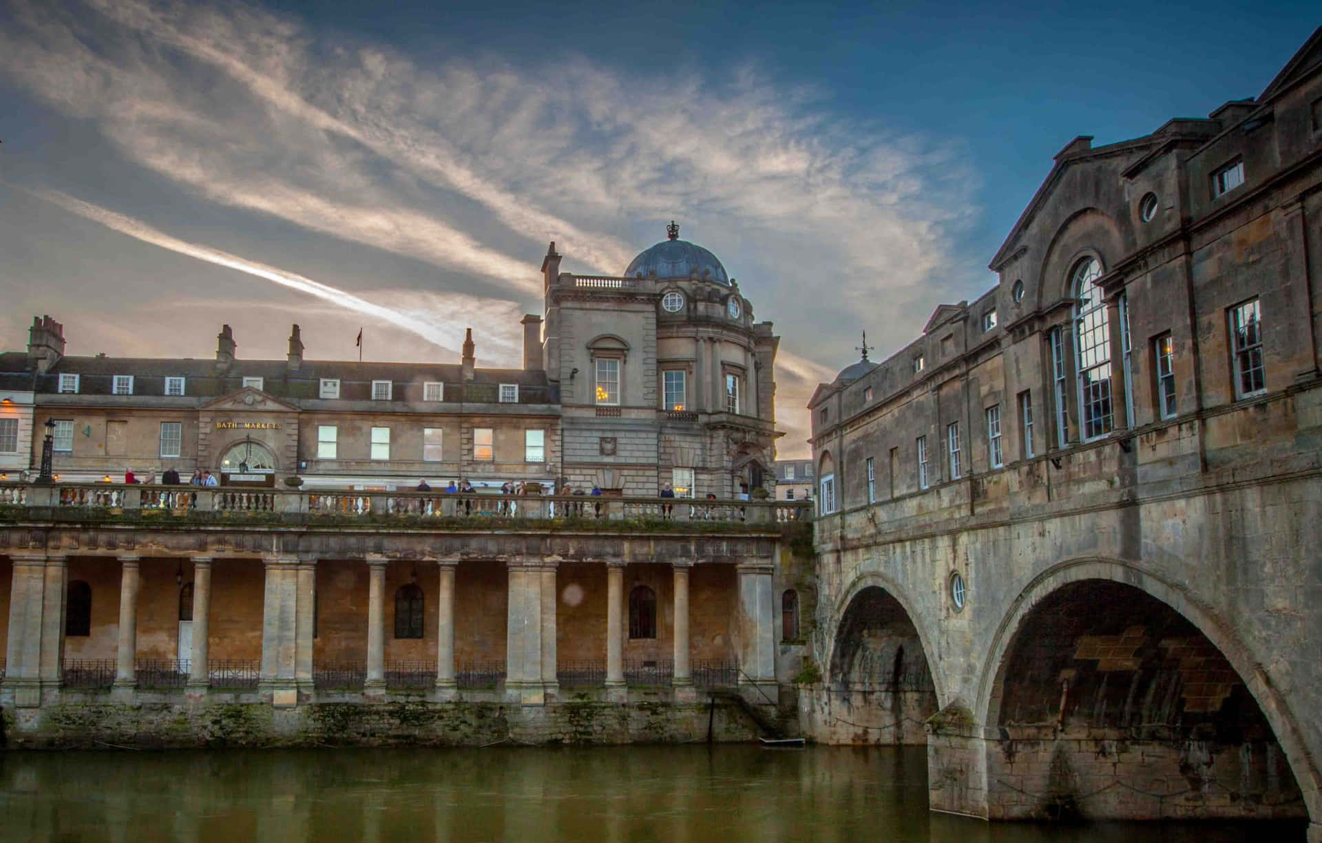 Pulteney Bridge Bath U K Dusk Wallpaper