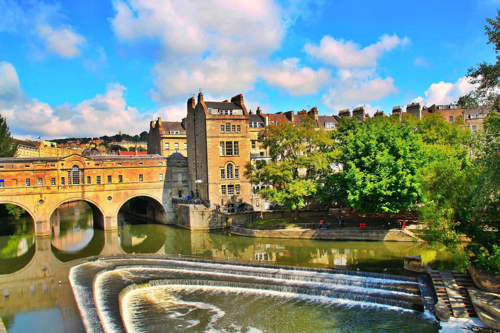 Pulteney Bridge River Avon Bath U K Wallpaper