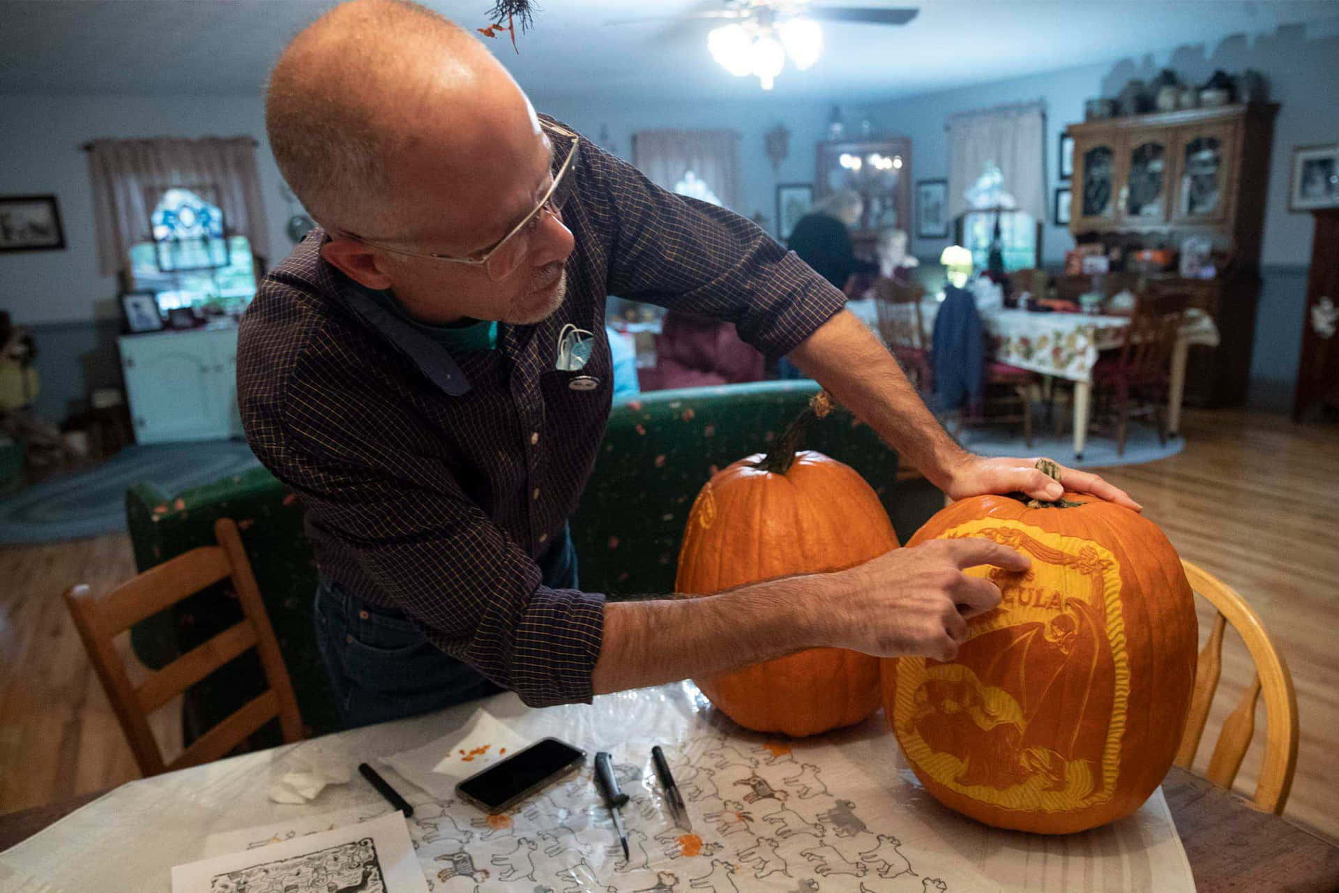 Master Carver Ed Morton Pumpkin Carving Pictures