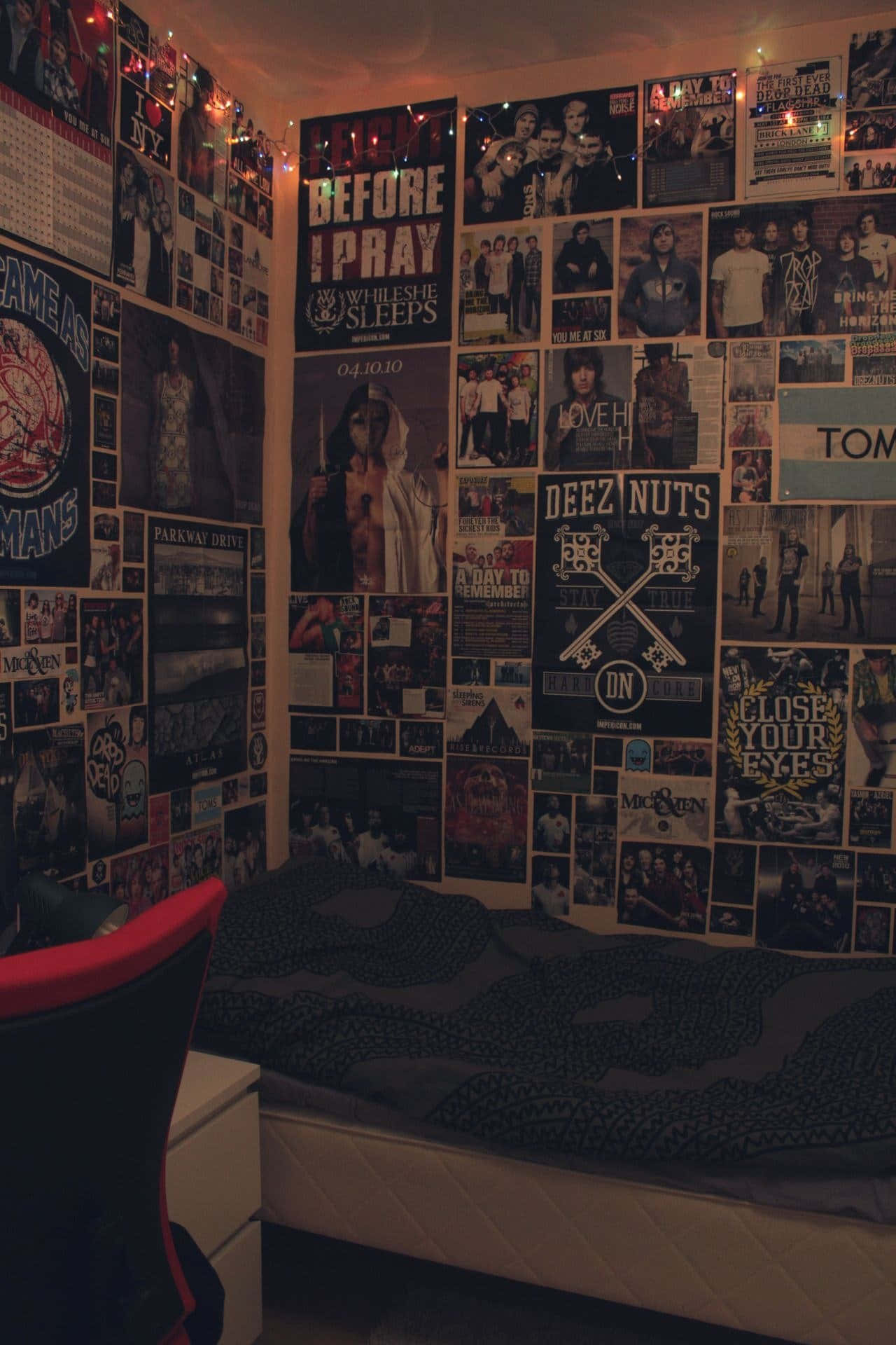 Punk Inspired Bedroom Wall Collage Wallpaper