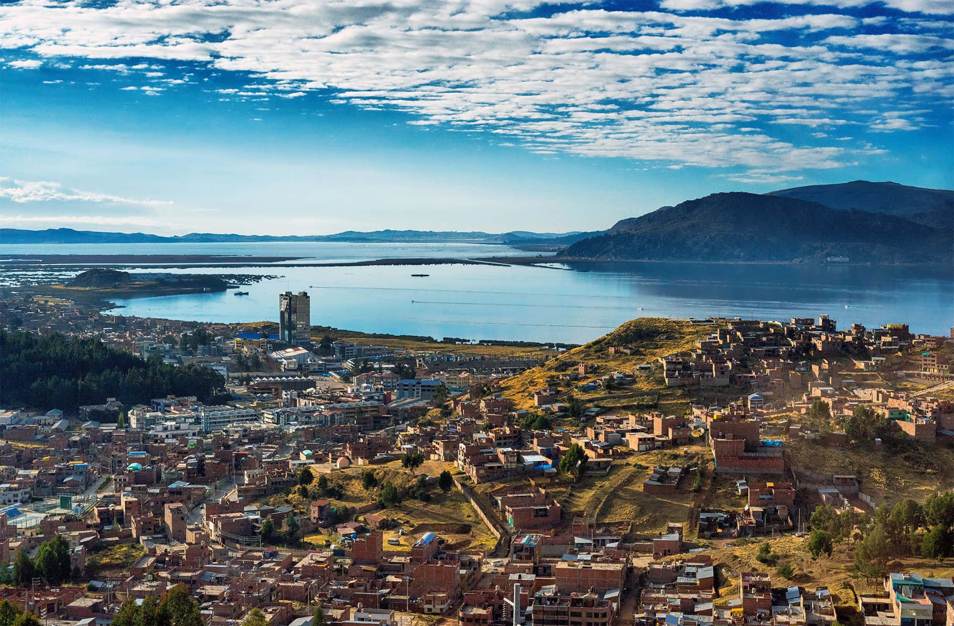 Puno City Overlooking Lake Titicaca Wallpaper