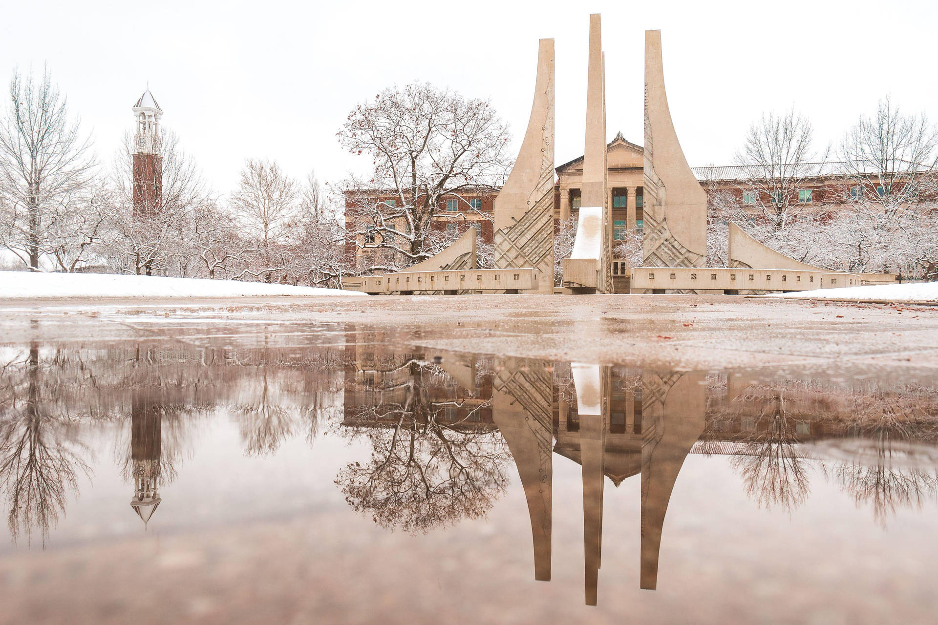 Purdue University Engineering Fountain During Snow Wallpaper