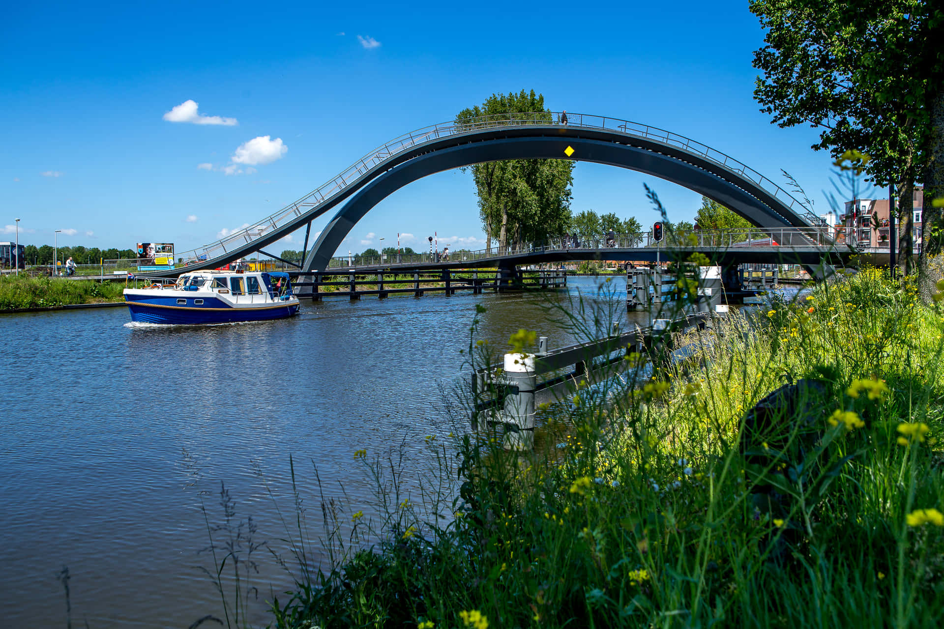 Purmerend Arch Bridge Over Waterway Wallpaper