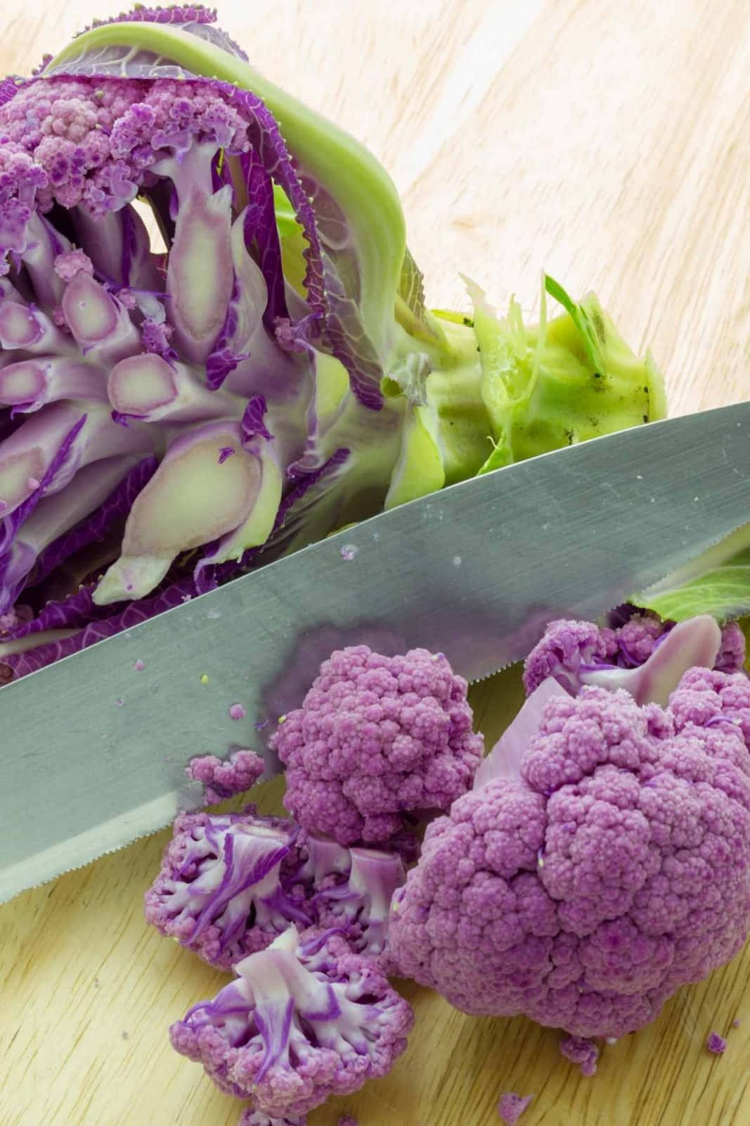 A vibrant purple cauliflower ready to be served. Wallpaper