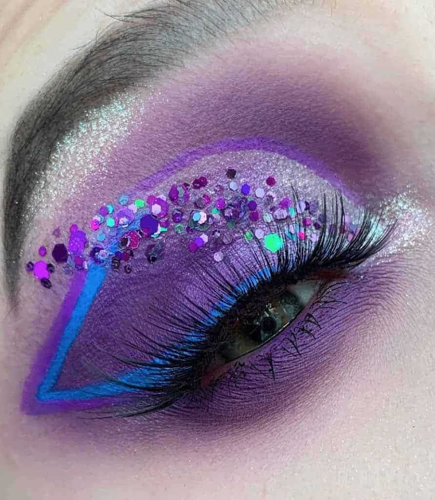 Create Sparkling Eyes with purple shadow Wallpaper