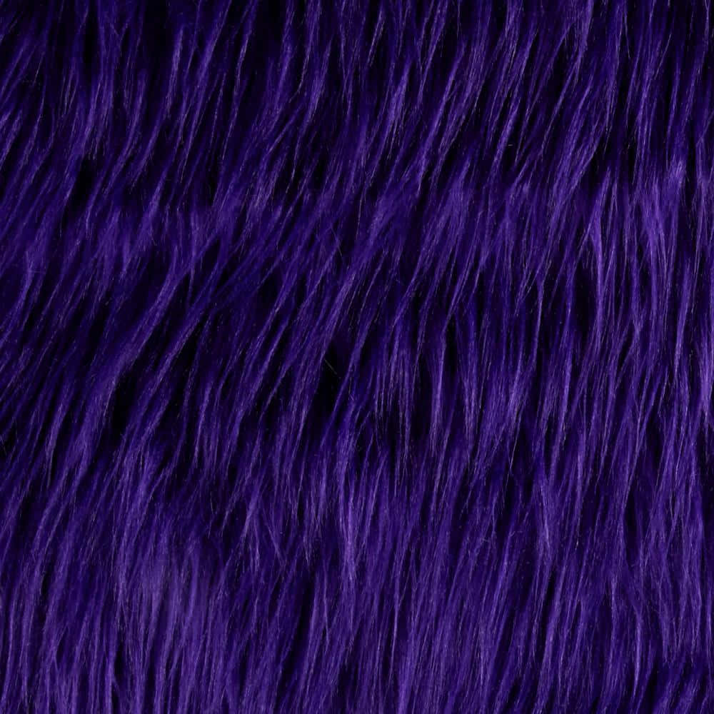 Bold&luxurious, a purple faux fur coat adds elegance to any outfit. Wallpaper