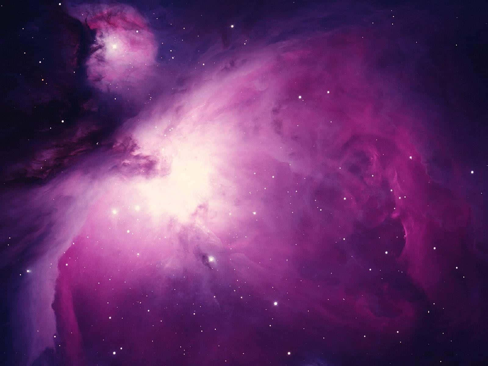 Entdeckensie Die Schönheit Von Lila Galaxien.