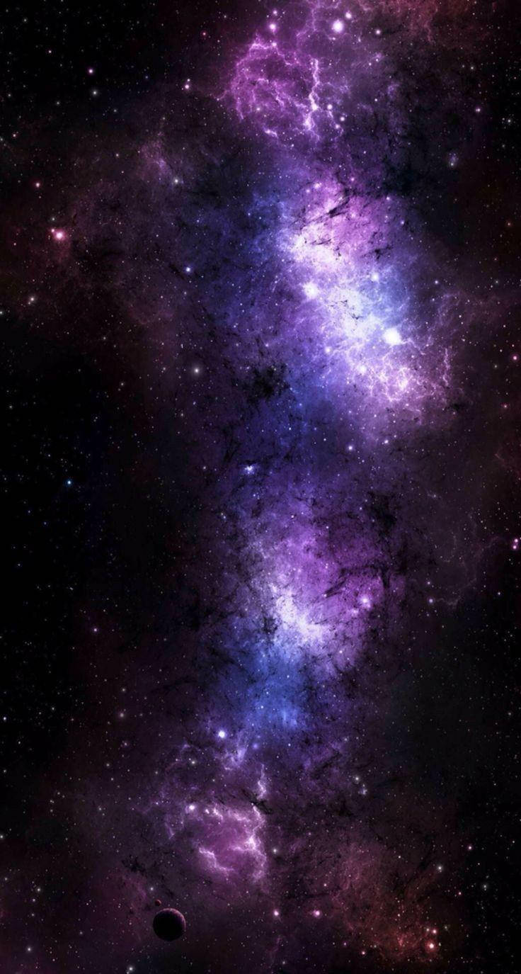 Wallpaper: Lilla galakse skyer rum Iphone tapet Wallpaper