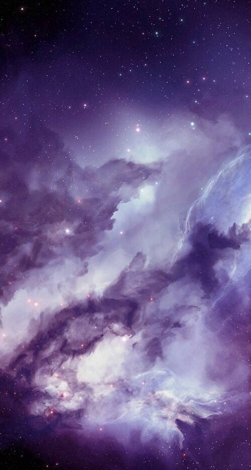 Fondode Pantalla Para Iphone: Galaxia Morada Y Nubes Blancas. Fondo de pantalla