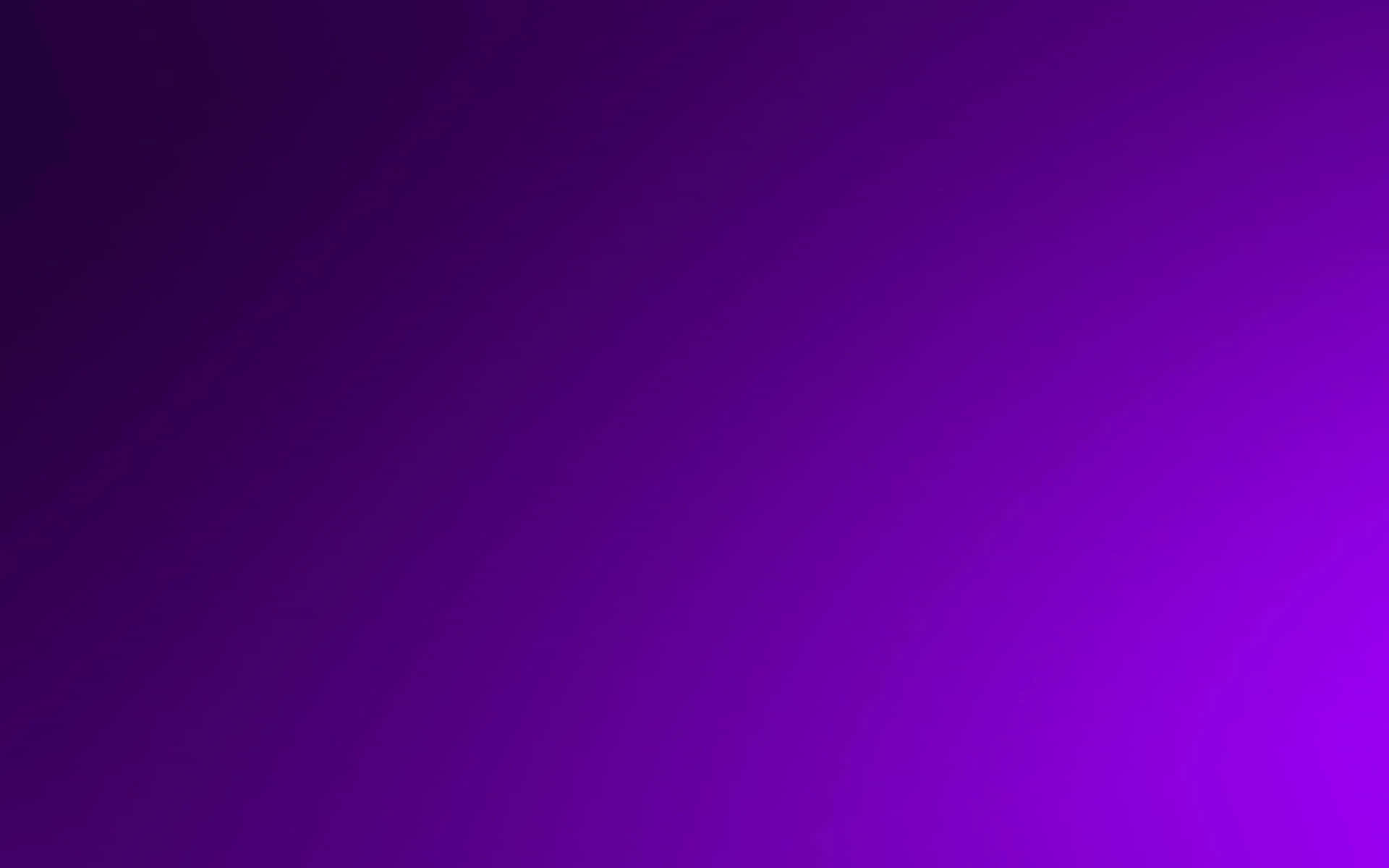 Fondode Pantalla Oscuro Con Gradiente De Color Púrpura Y Estética Paisajística.