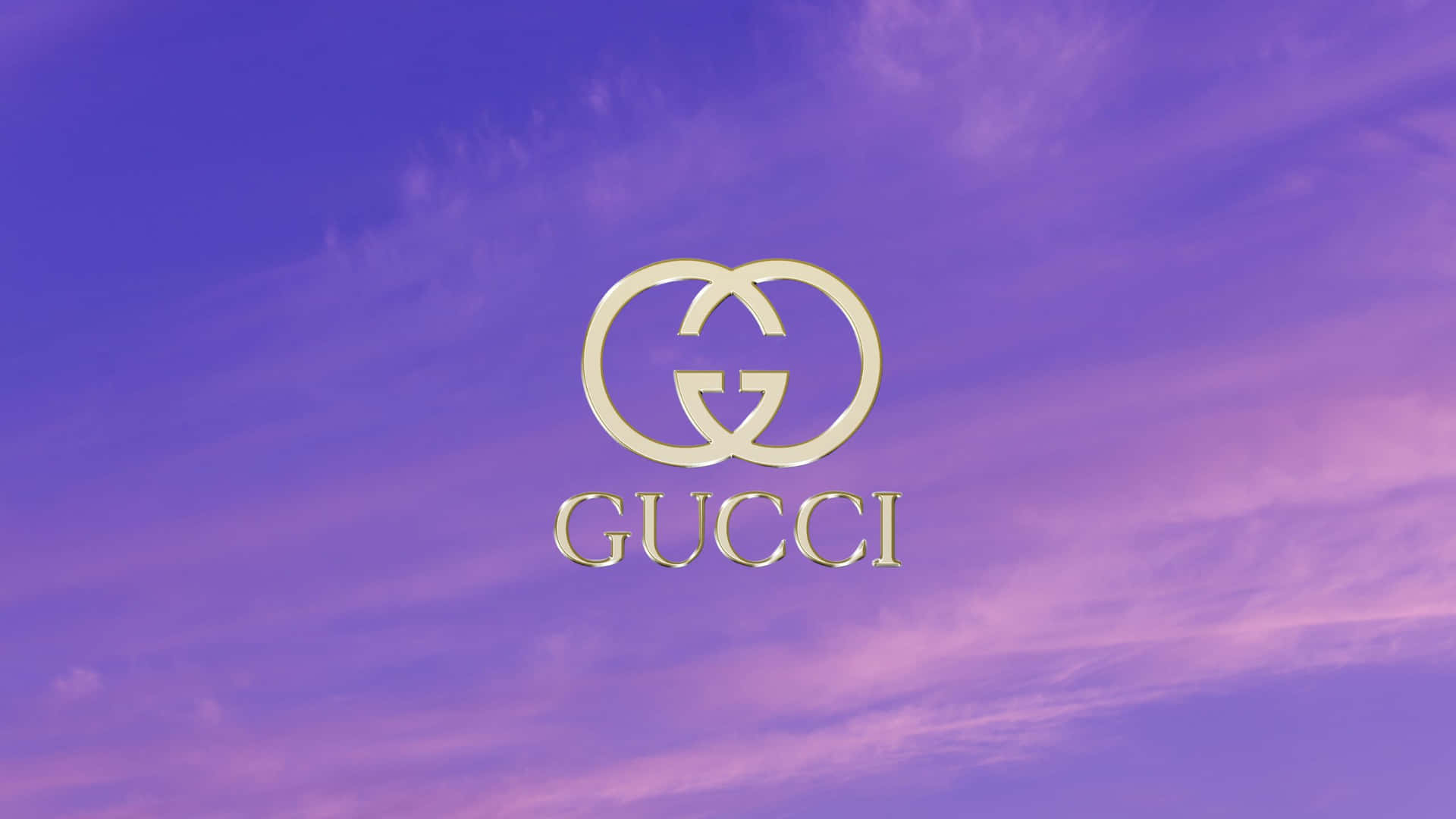 Gucci-logo på en lilla himmel baggrund Wallpaper