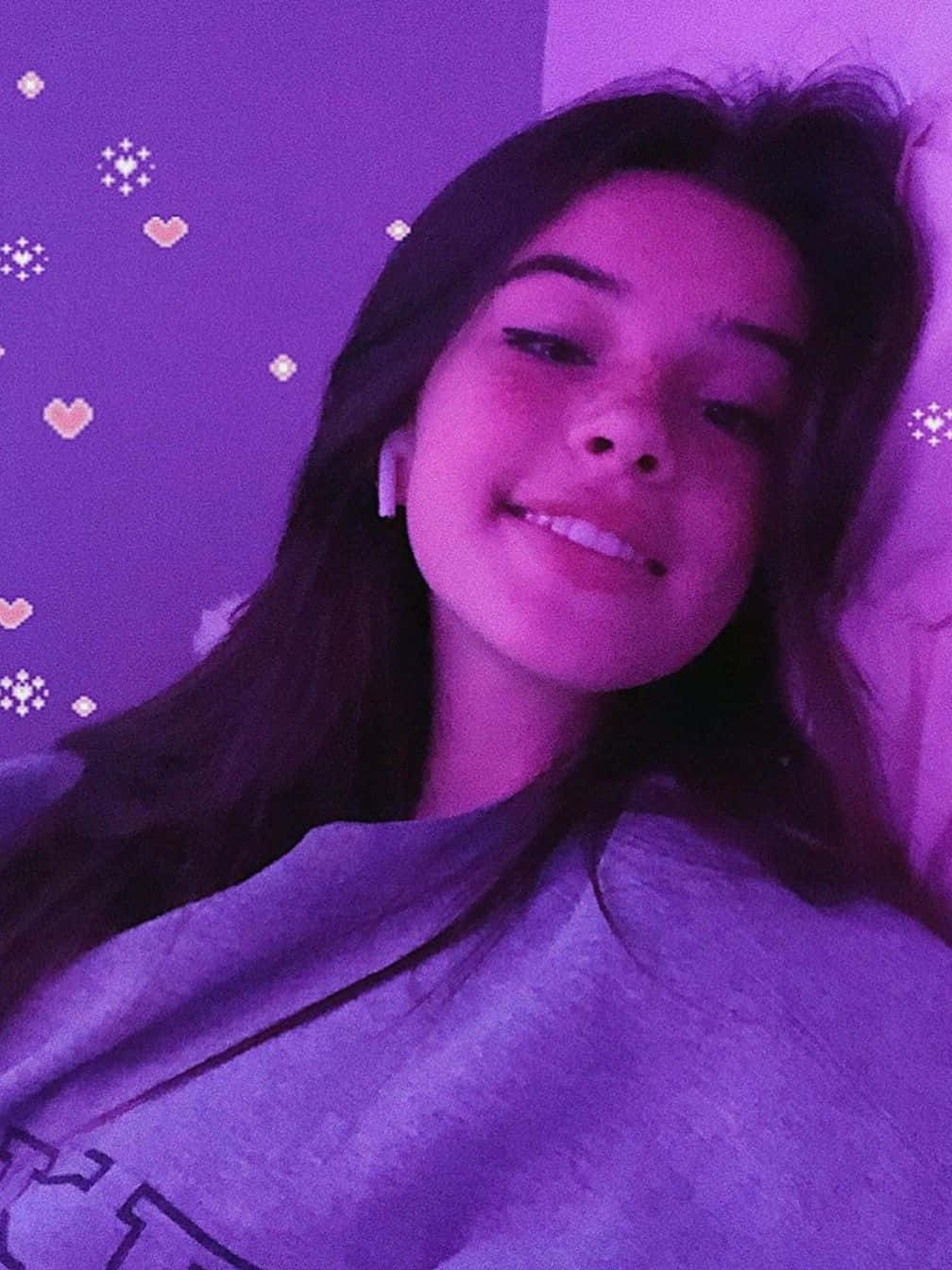 Purple_ Hue_ Selfie_ Cute_ Girl_ Aesthetic.jpg Wallpaper