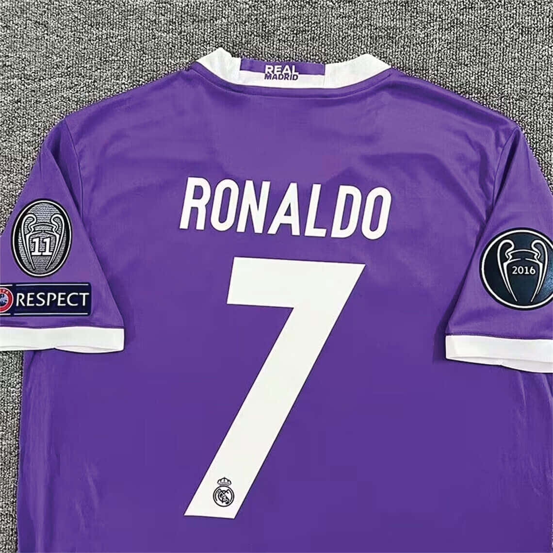 Purple Ronaldo Real Madrid Jersey Number7 Wallpaper