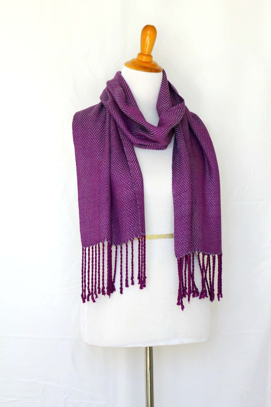 Layer Up in Style with a Chunky Purple Scarf Wallpaper