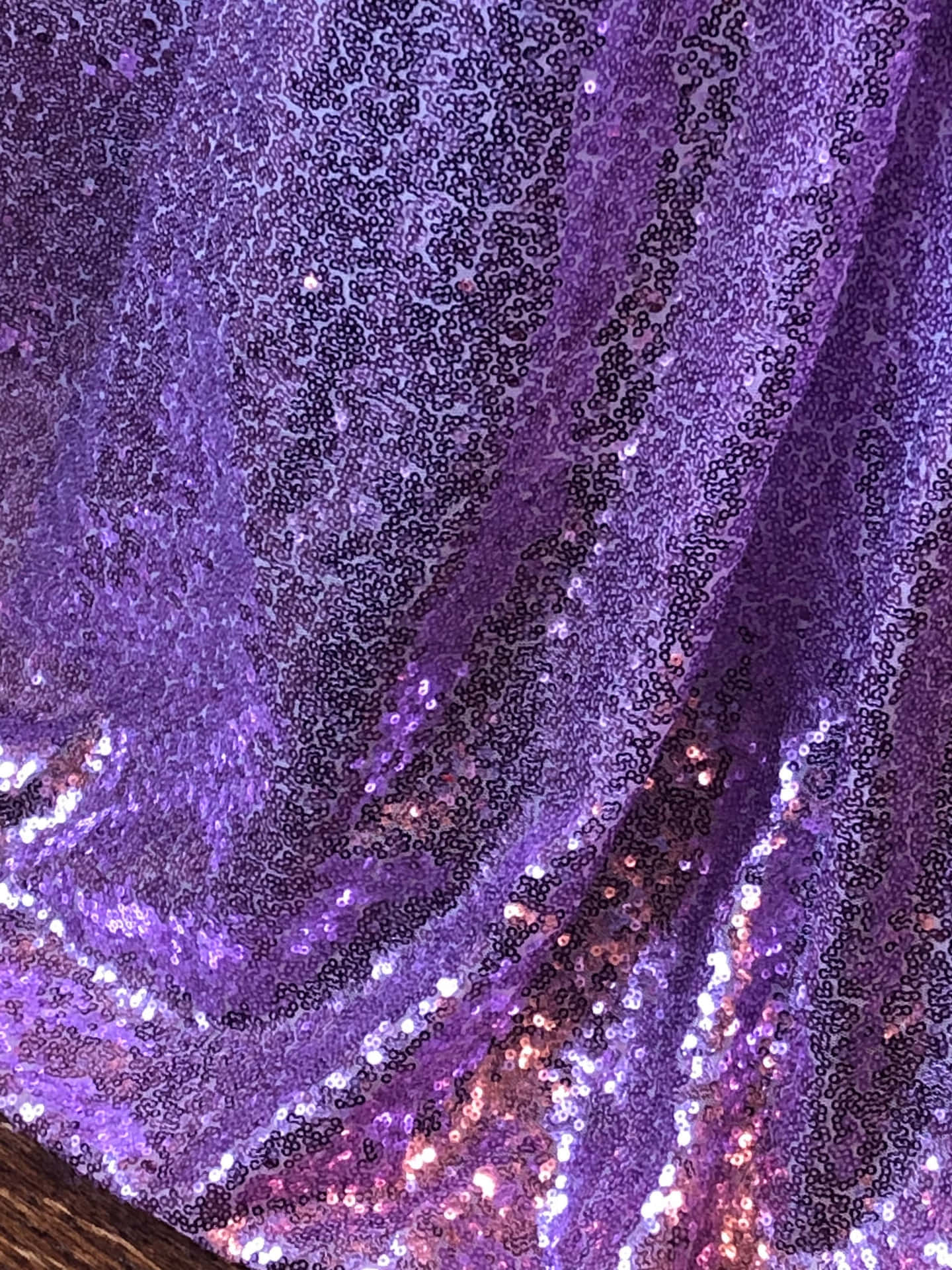 Sparkling and stylish - this purple sequin wallpaper adds a bold modern touch to any interior. Wallpaper