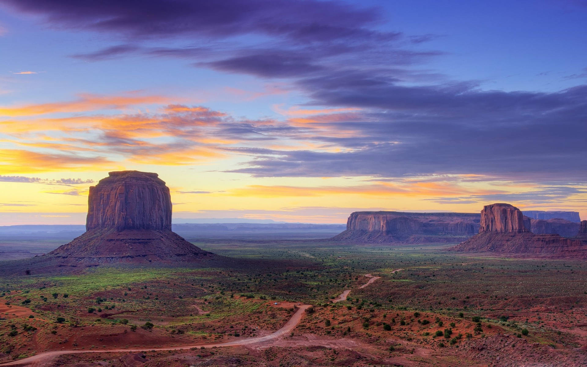 Purple Sky At Monument Valley Wallpaper