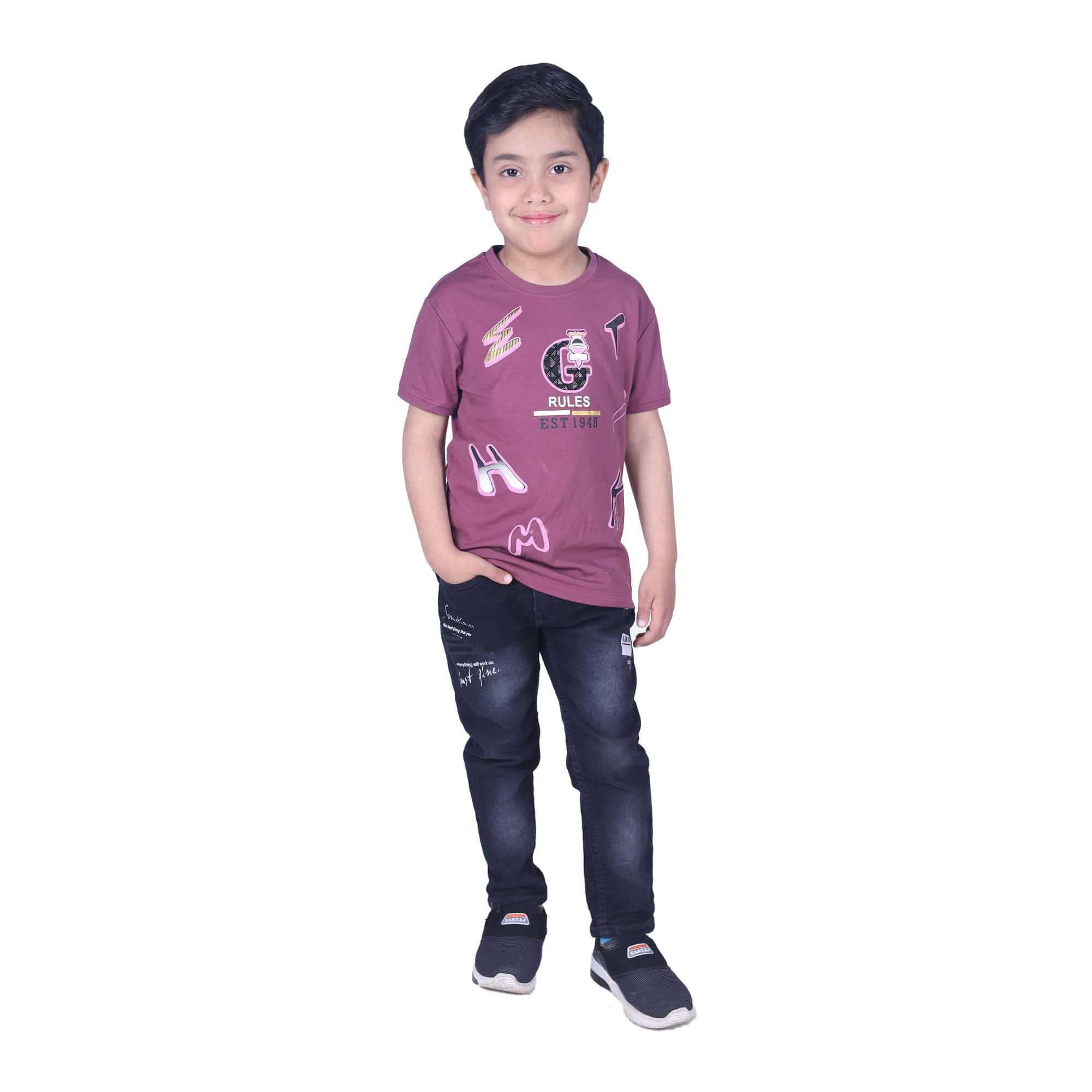 Stay in style with this classic, purple t-shirt" Wallpaper
