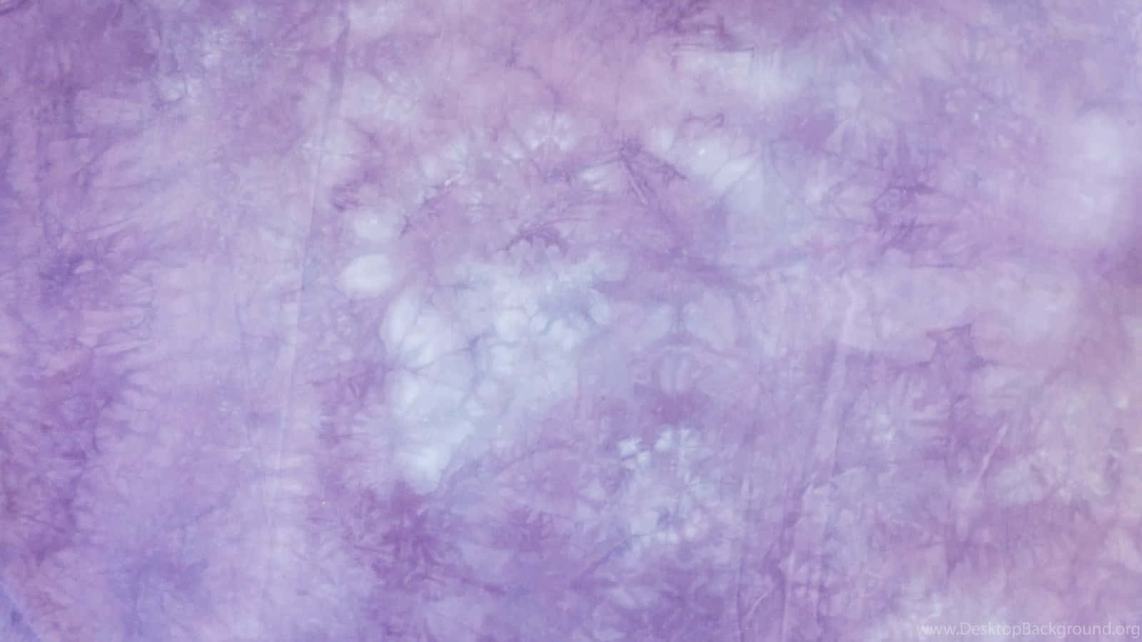 Lav et udsagn med luksus-tie dye i en melankolsk lilla. Wallpaper