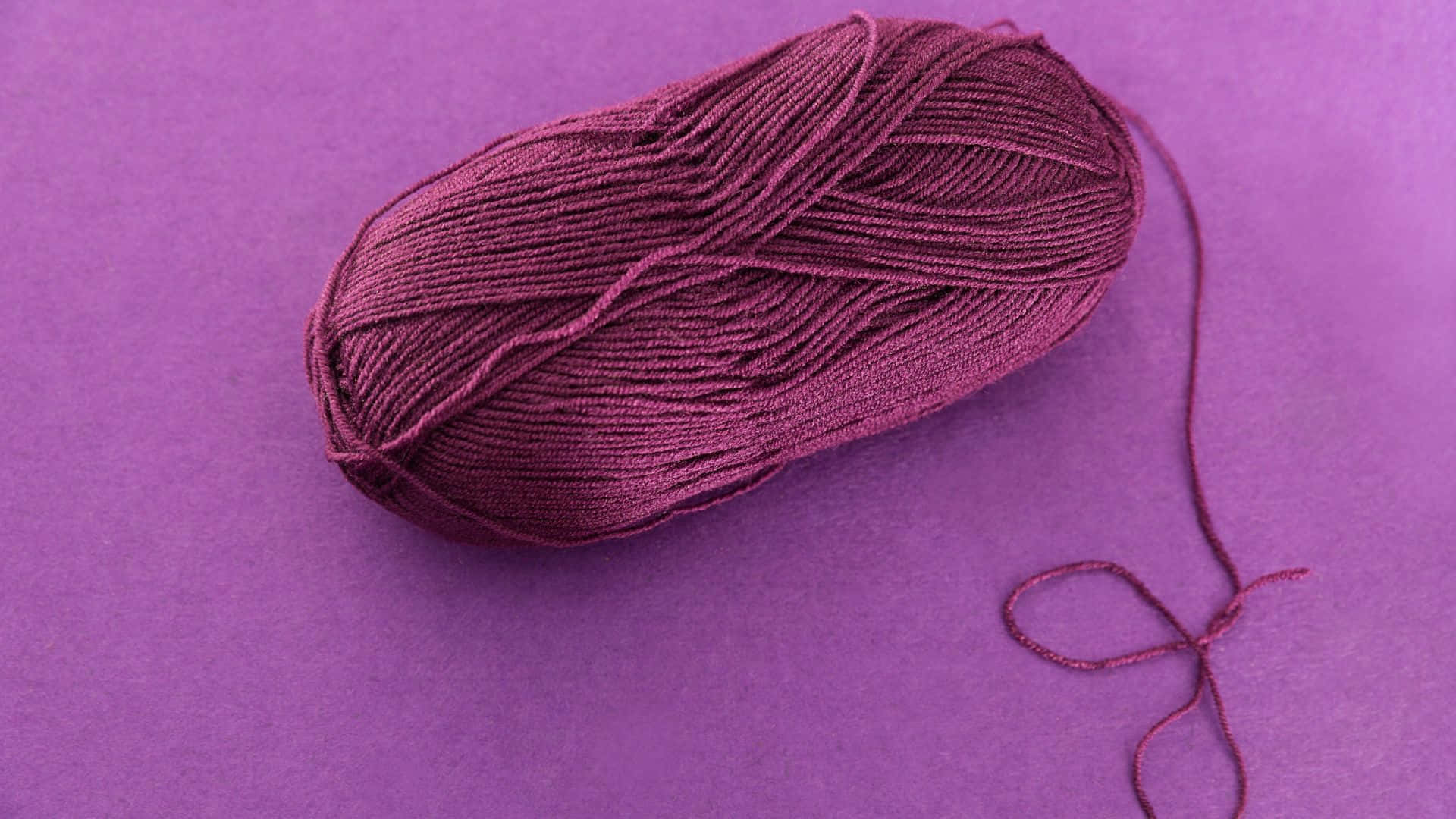 Lujosamentesuave Lana Púrpura. Fondo de pantalla