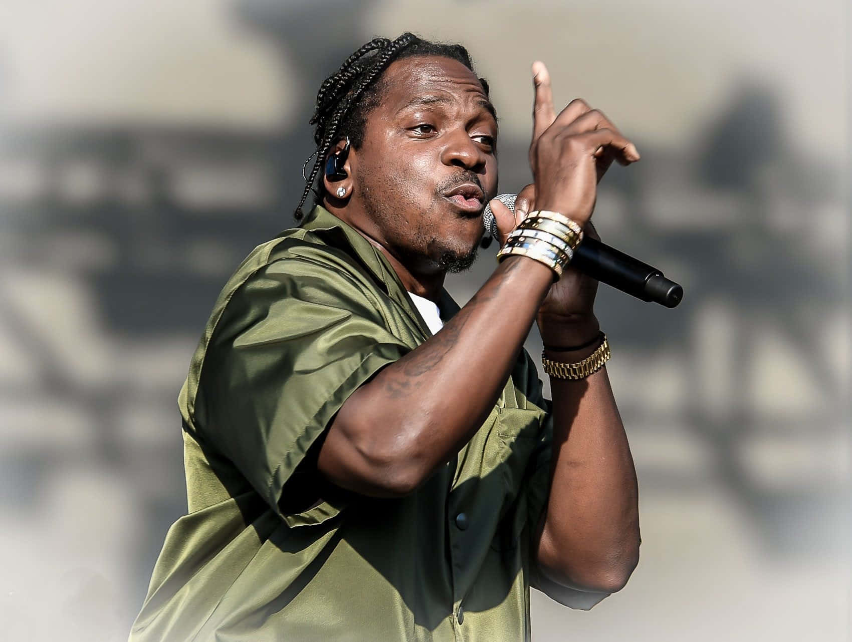 Pusha T Performing Liveon Stage Wallpaper