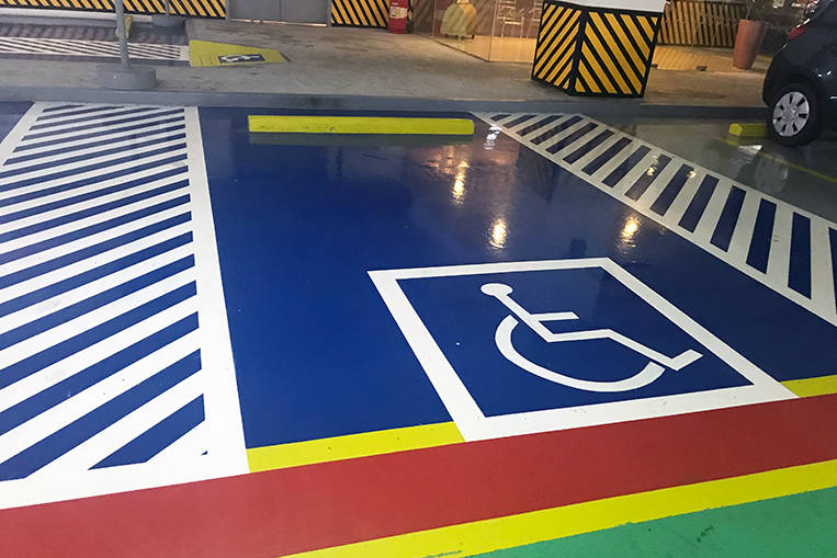 Spaziodi Parcheggio Per Disabili Sfondo